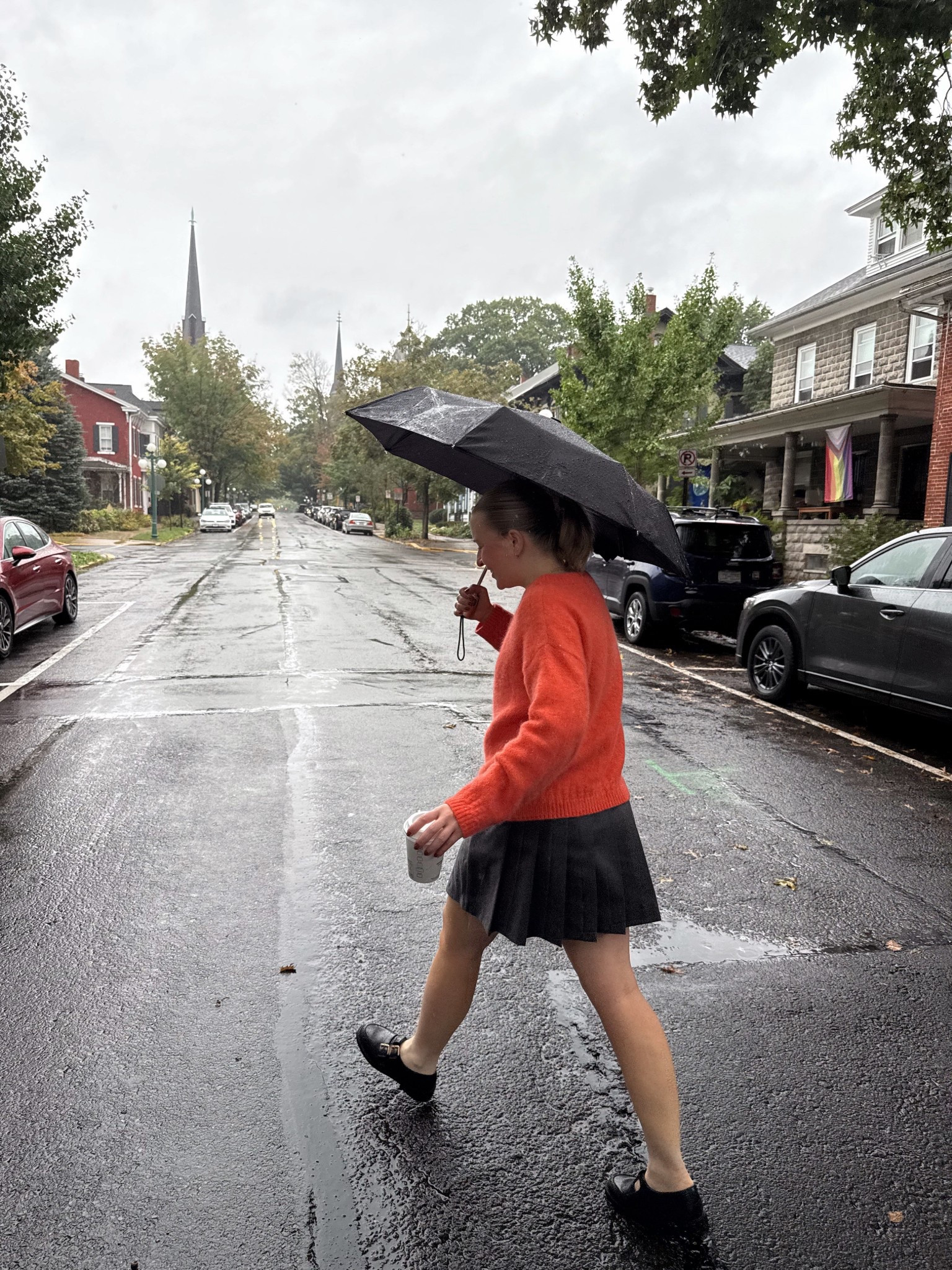 Rainy fall days >> loving this skirt 


#LTKStyleTip