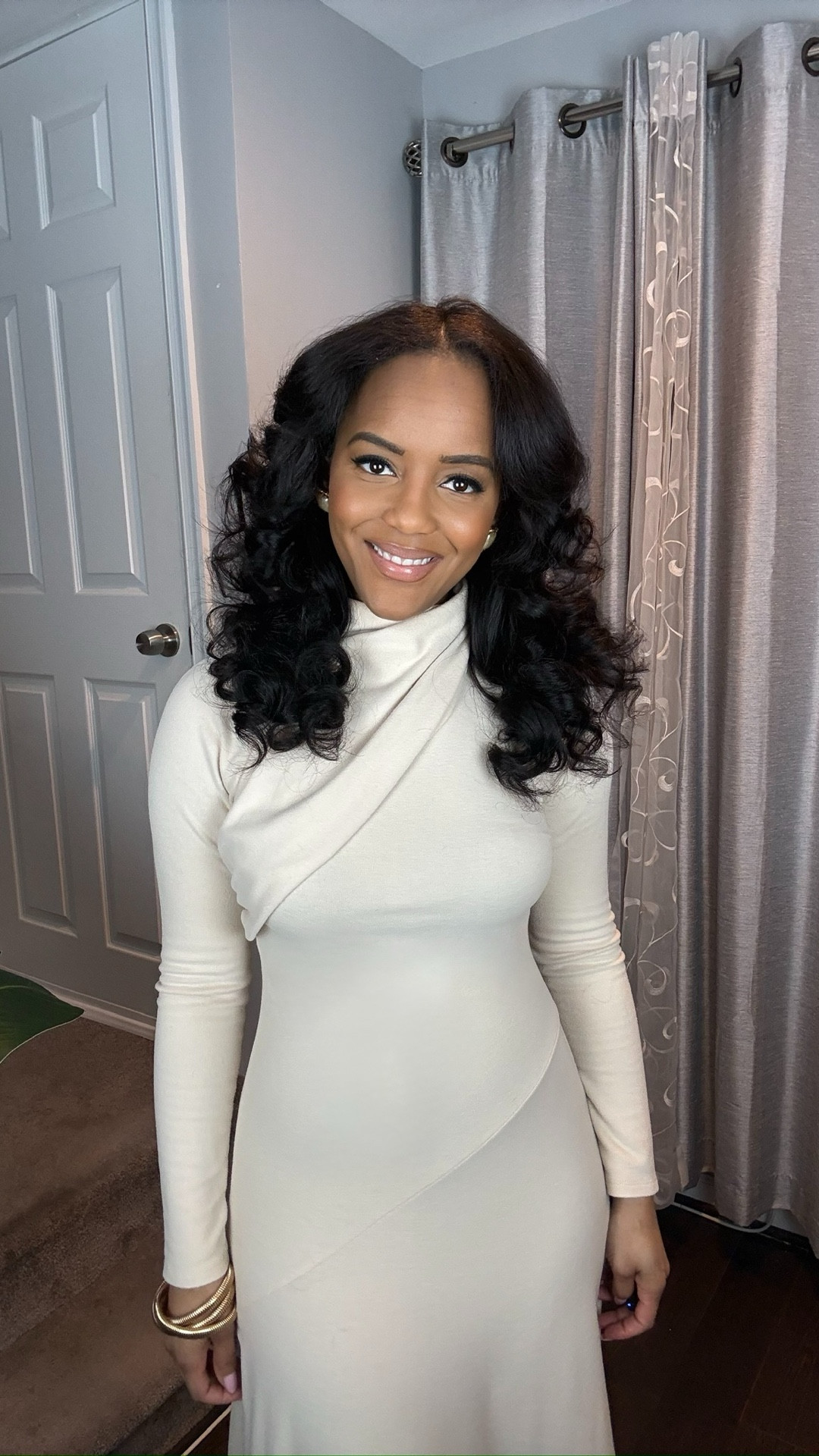 Sweater dress season but make it also your work meeting, dinner plans, and everything in between.
This one does the most without asking much of you,  throw on flats  for the weekend, swap to heels and a blazer for the office, add a belt with  boots for after hours. One dress, zero stress.

Linked below so you can grab it before the season catches up with us. 

I’m wearing a size small 