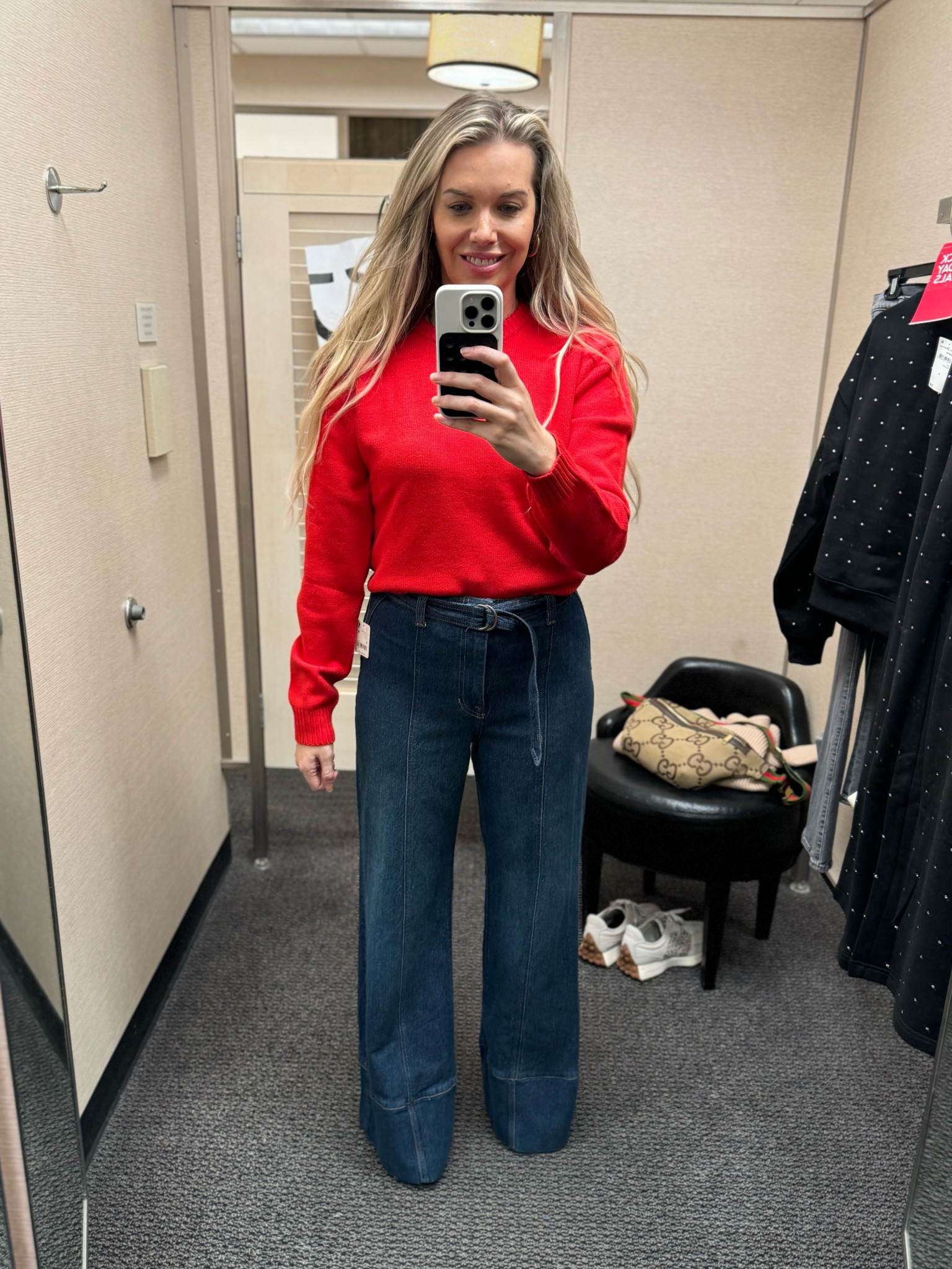 This cozy Good American sweater is on sale for 30% off at the @nordstrom Black Friday Sale! It’s so cozy and festive and can be paired with jeans for a casual look or leather pants for a dressier occasion! Shop it along with other holiday pieces I love at Nordstrom! #nordstrom #nordstrompartner