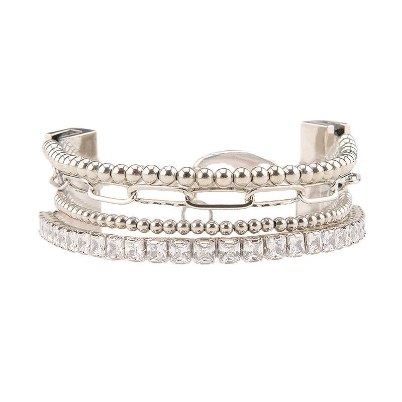 Myrna | Victoria Emerson