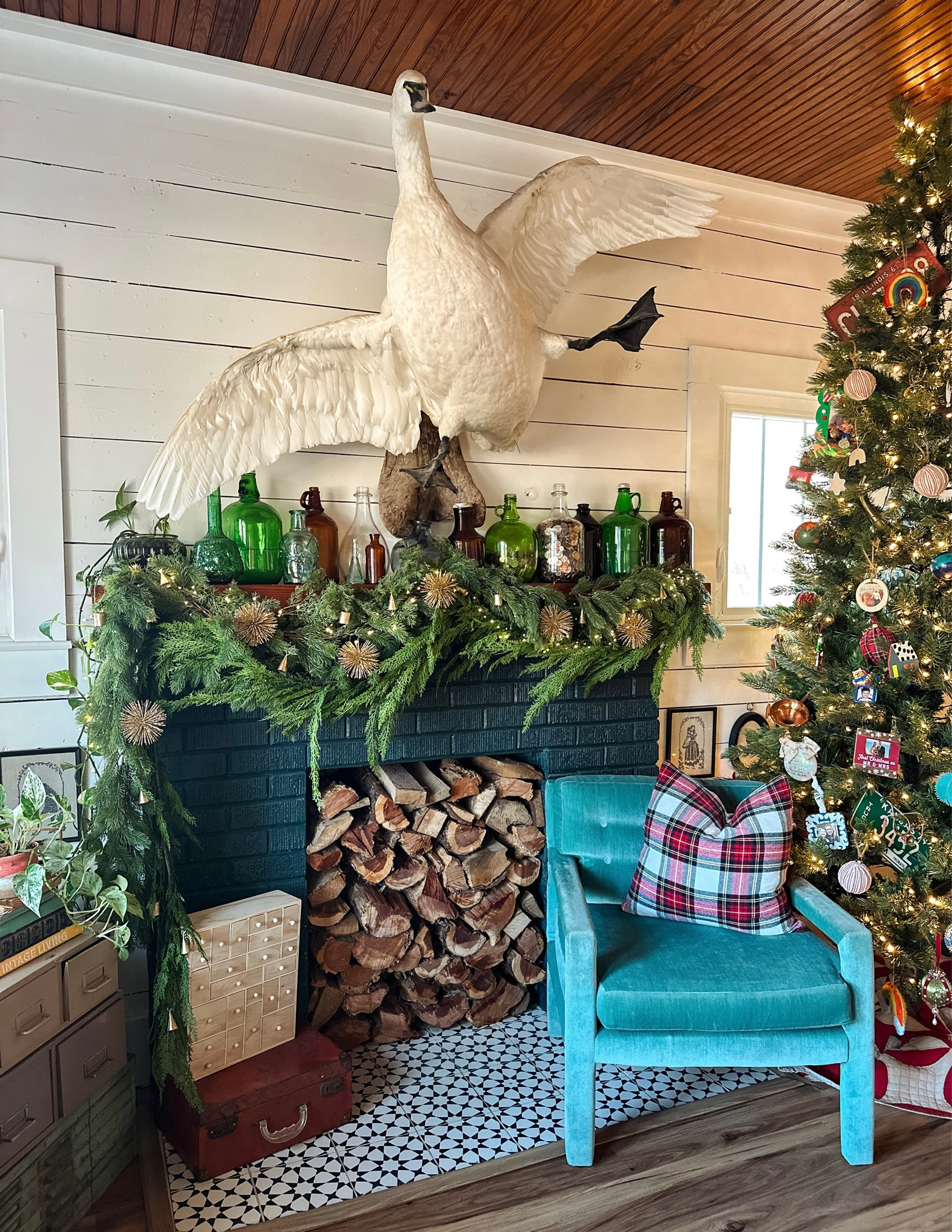 loving my mix of garlands this year✨ 3 from amazon and 1 from anthro. anthropologie is out of the cedar garland i ordered, so i linked a similar one! thinking of trading out all my vintage bottles for vintage brass candle sticks next 🕯️