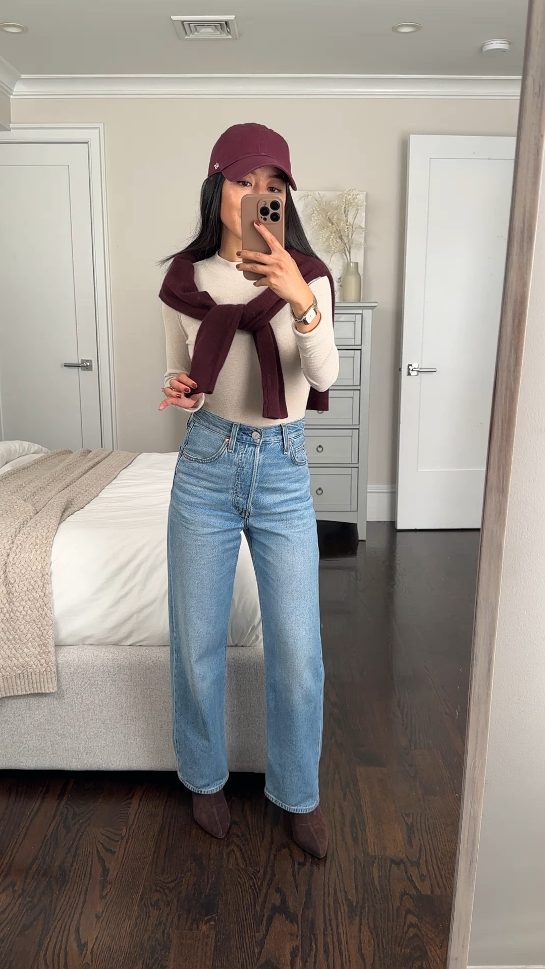  Casual OOTD from my fall capsule wardrobe. Linked  other gap items on sale as well under “similar"

 30% off Levi’s includes my favorite  styles! 

The Ribcage are one of my most worn denim styles that works on me with flats and sneakers as a full length jean 

  • Levi’s Ribcage jeans in “in the middle” wash 24x27 - these are an extra high rise, straight leg floor length on me. 

• Gap mock neck long sleeve xs petite - one of my go to staples that I have in multiple colors , great for layering. 

• Quince cashmere sweatshirt xs, also linked their $50 cashmere crewneck that is stocked in this color 

• Amazon “the drop” boots 5  - linked similar option from Nordstrom too that is more everyday comfy with a lower heel 

• 47 brand burgundy baseball cap 

#LTKSeasonal #LTKStyleTip #LTKSaleAlert