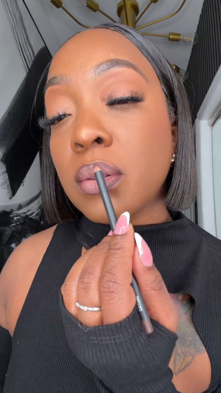 Soft glam but make it Doja 💋 loving this lip combo lately.

#MACCosmetics #DojaCatInspired #LipCombo #LTKBeauty #MakeupRoutine #SoftGlam #EverydayGlam #BeautyFinds 

 #LTKBeauty