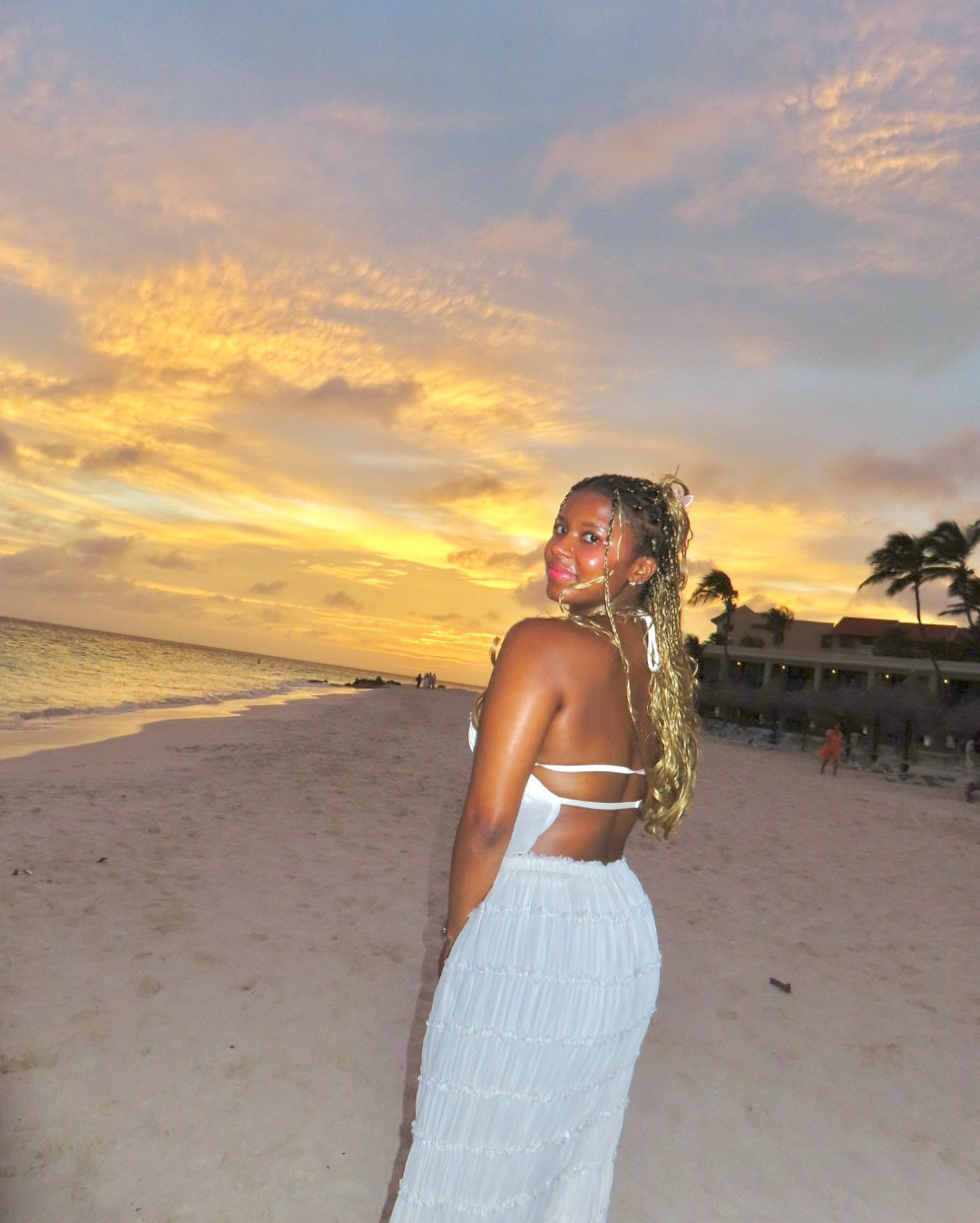 Soft ruffles, softer sunsets 🤍 this white set is a vacay must—romantic, effortless, & linked for you ✨🌅 #LTKSunsetStyle #LTKVacation #WhiteOnGlow #ResortLooks #ResortChic #Sunset #LTKGetaway

#LTKStyleTip #LTKItBag #LTKTravel