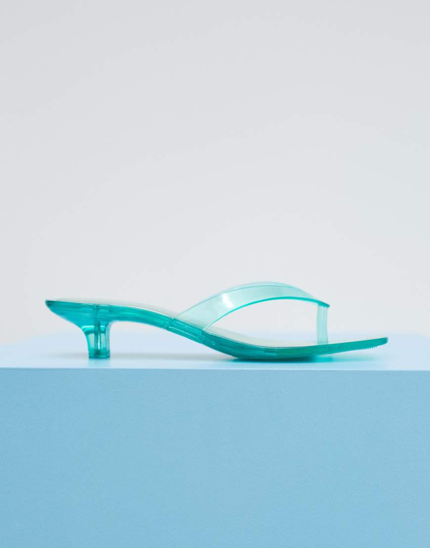 ASOS DESIGN Holiday jelly kitten heel flip flops in green | ASOS (Global)