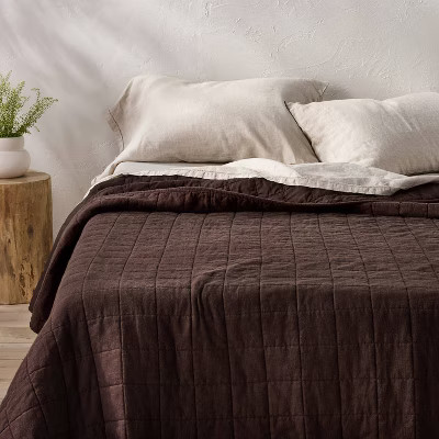 Full/Queen Heavyweight Linen Blend Quilt Dark Fig - Casaluna™ | Target