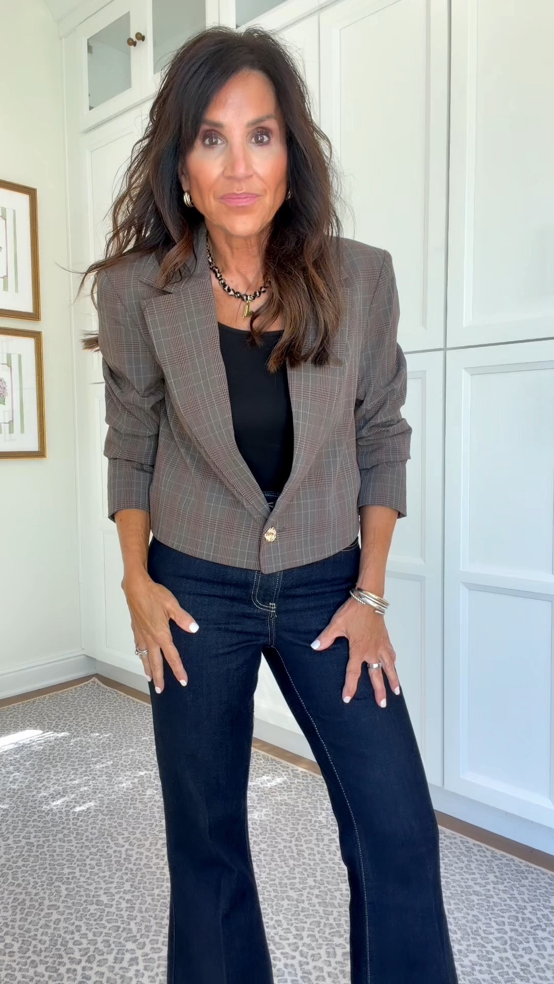 If you love looking feminine, stylish, and put together without overthinking your outfit, you're going to love these Walmart finds! 

Blazer - small
Denim - 4

#walmartpartner @WalmartStyle #WalmartStyle