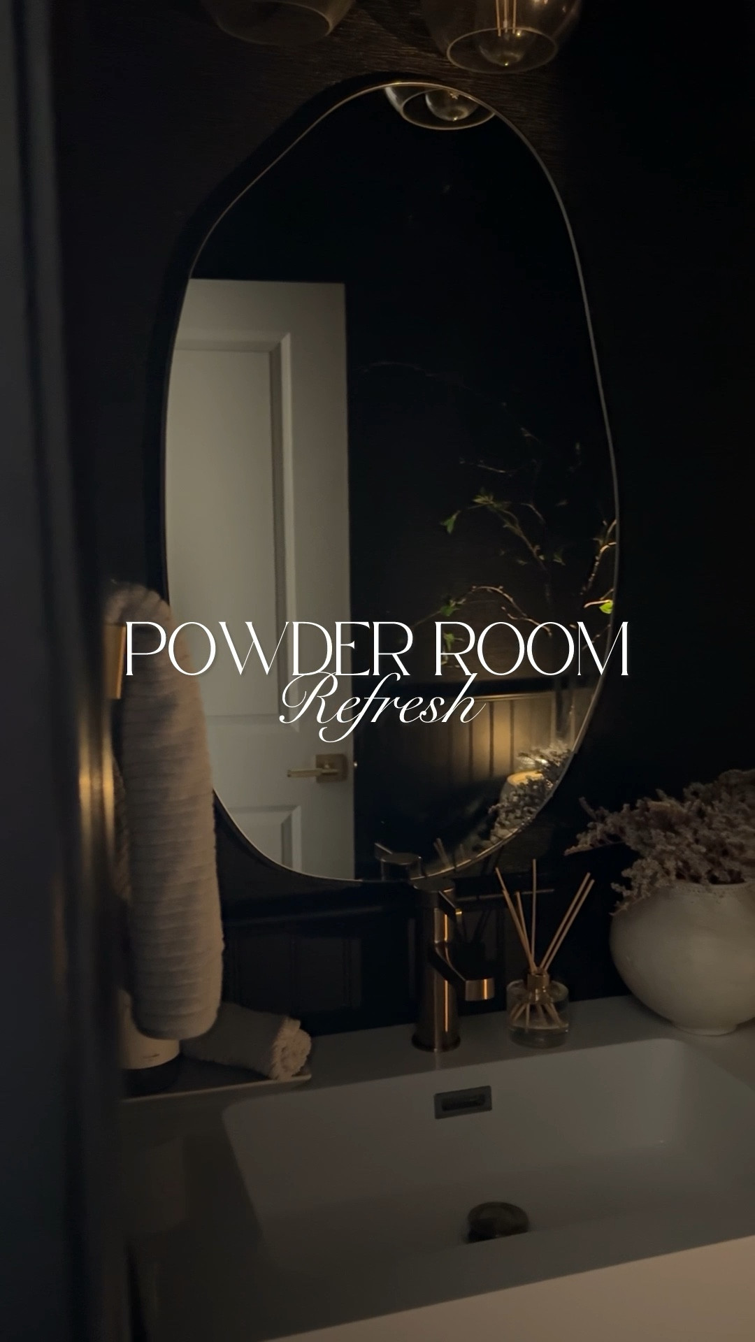 Powder Room Refresh

I love My moody powder room. Tjis floating vanity is sooo pretty and really makes a statement. Now i just need to find a light fixture .

#LTKHome