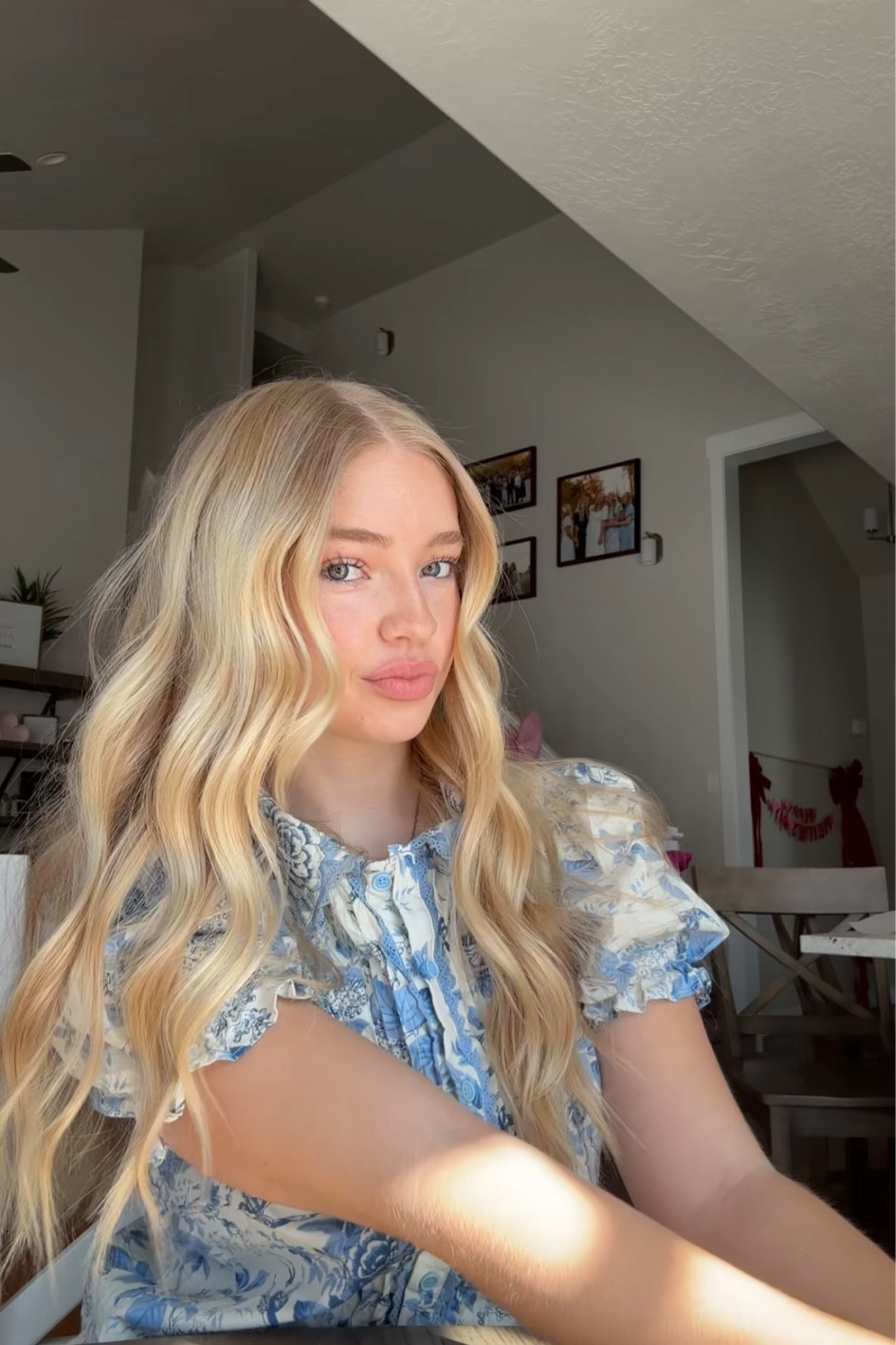 Blue floral puff sleeve shirt!!🫶🏻
