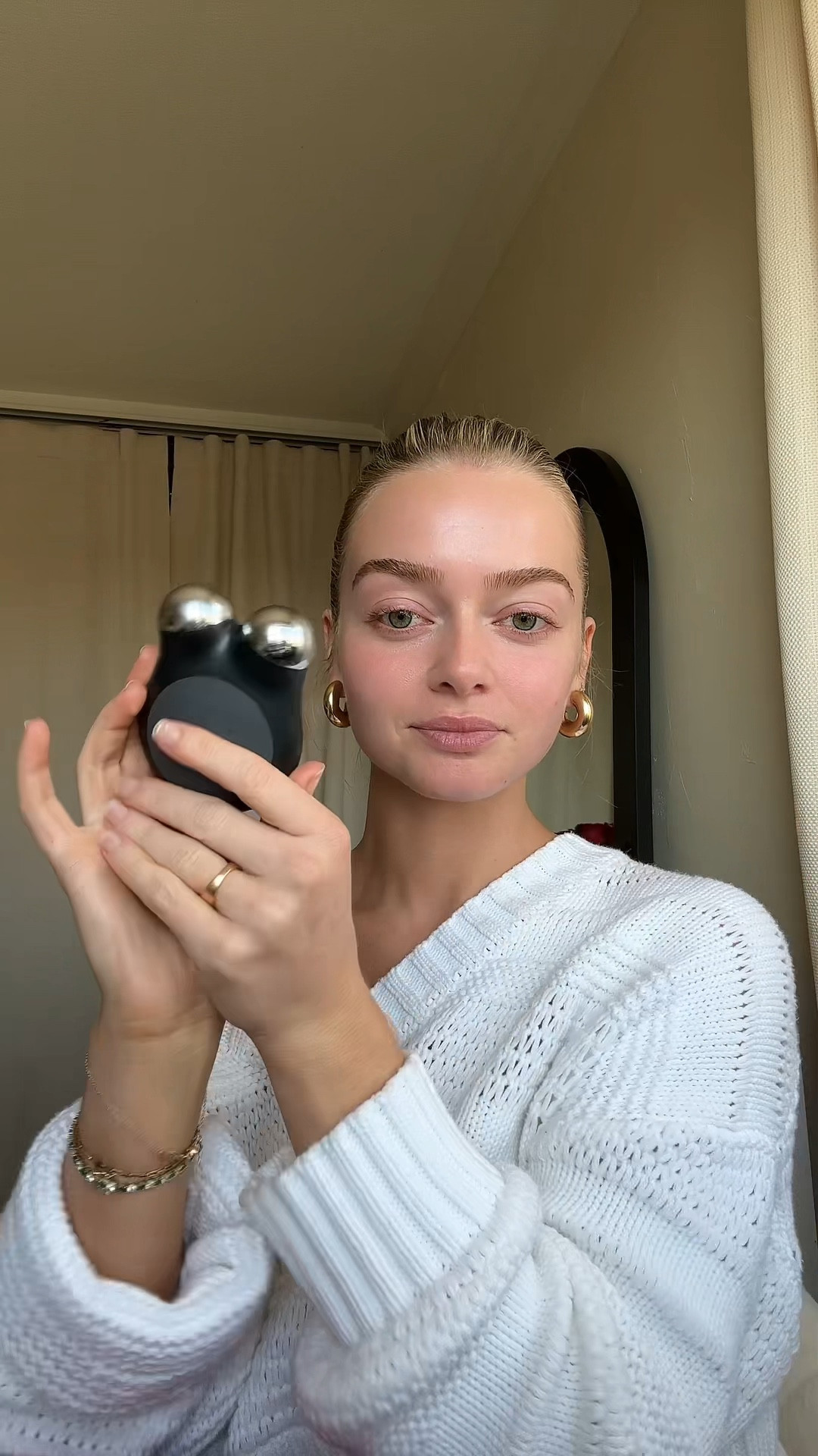 TOP 3 CHRISTMAS GIFT IDEAS

#LTKGiftGuide #LTKHoliday #LTKSeasonal