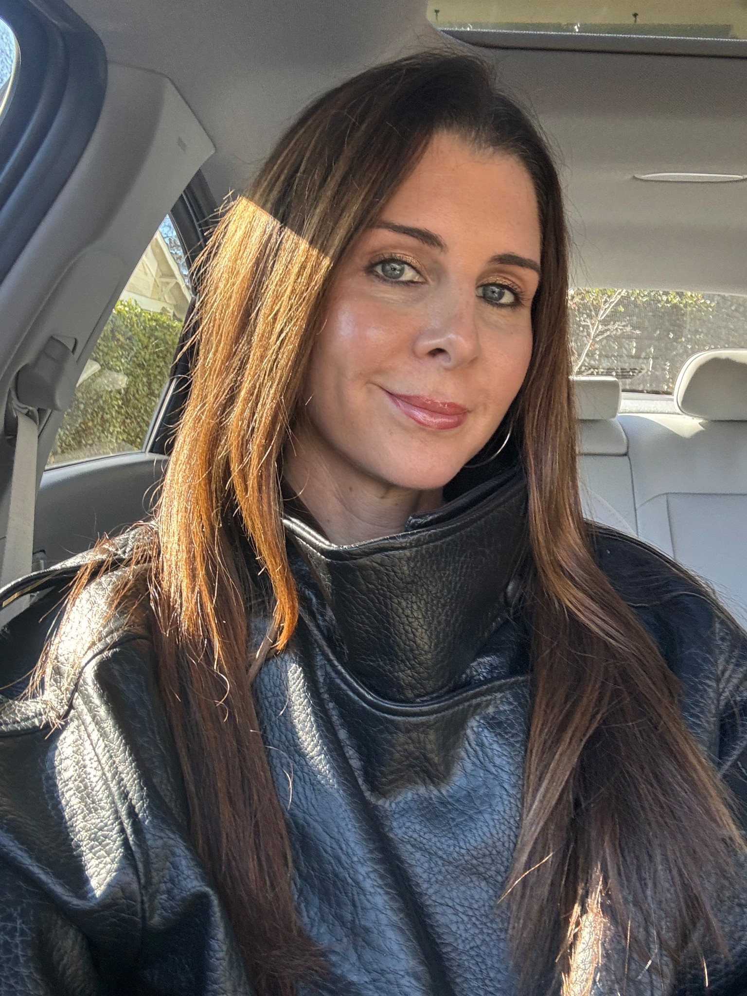 Size small jacket, runs big but like it oversized. Also comes in brown 

#LTKgrwm #LTKFindsUnder50 #LTKOver40