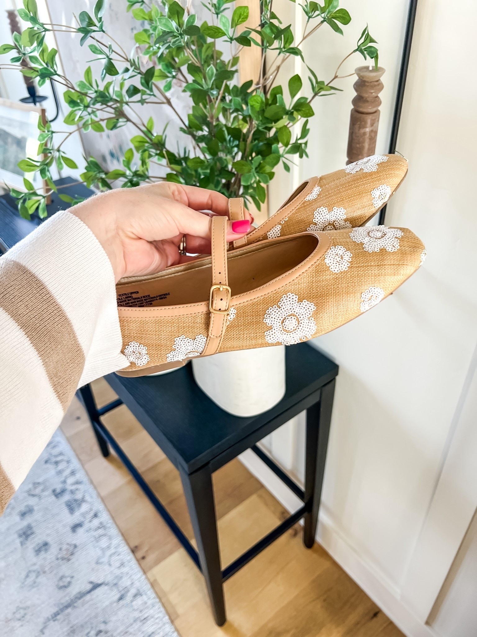 I found the cutest  floral summer flats from Target 🫶🏻

Style tips - Outfit inspo - Mom looks - Ballet flats - Floral shoe - Target finds #LTKShoeCrush #LTKStyleTip