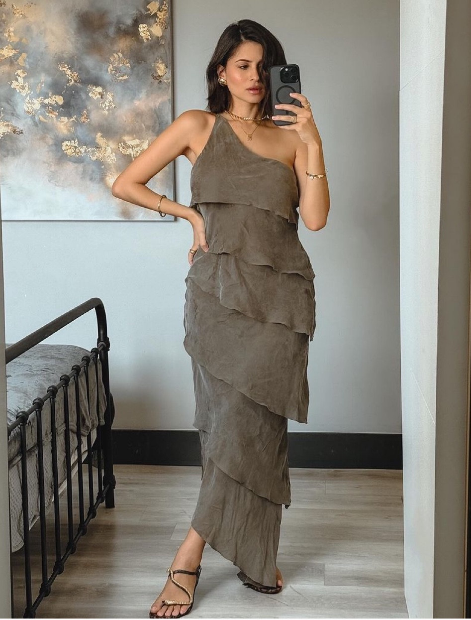 after two pregnant women, turning to use these neat dresses. I love this brand!

#LTKstyletip #LTKsalealert