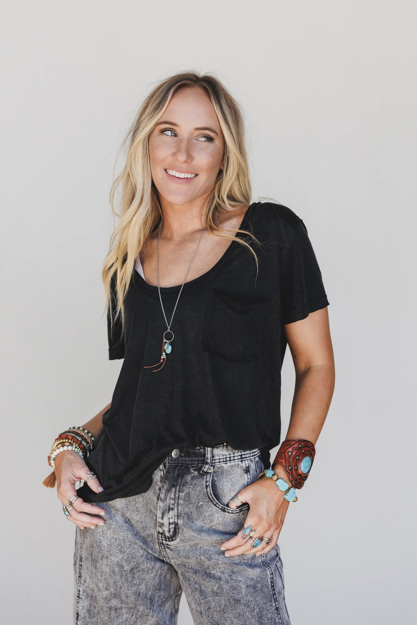 Right On Tee Shirt - Black | Three Bird Nest
