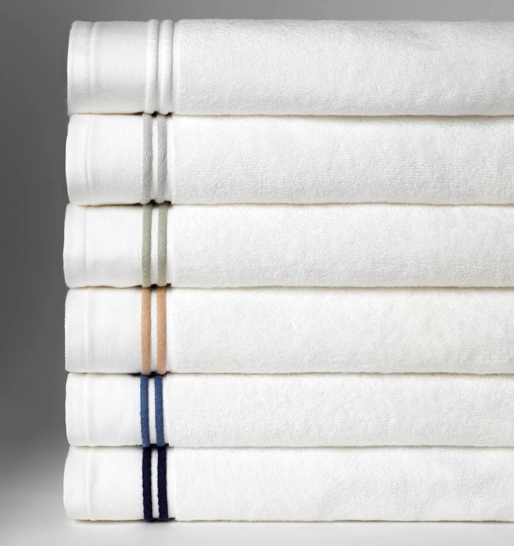 Aura Towel | SFERRA Fine Linens