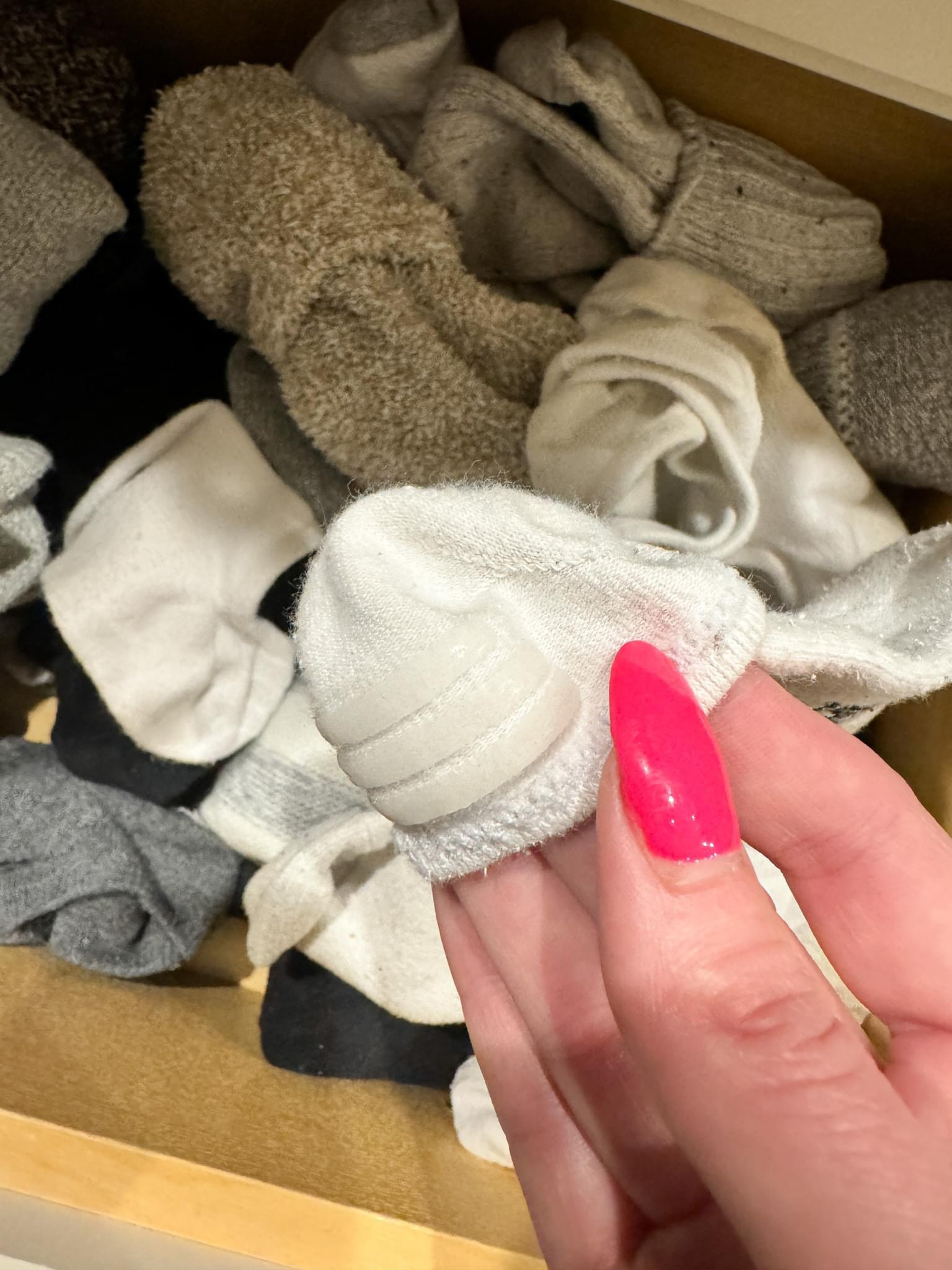  Fashionablylatemom 
20 different colors 
IDEGG No Show Socks Men Low Cut Ankle Short Socks for Men Casual Athletic Socks with Non Slip Grip
No show invisible socks fit sneakers, oxfords, running, casual, training, athletic sports shoes
Non slip silicone grips at heel prevent sliding off
Moisture wicking, cushioned footbed and reinforced toe provide comfort
Sale alert 

#LTKsalealert