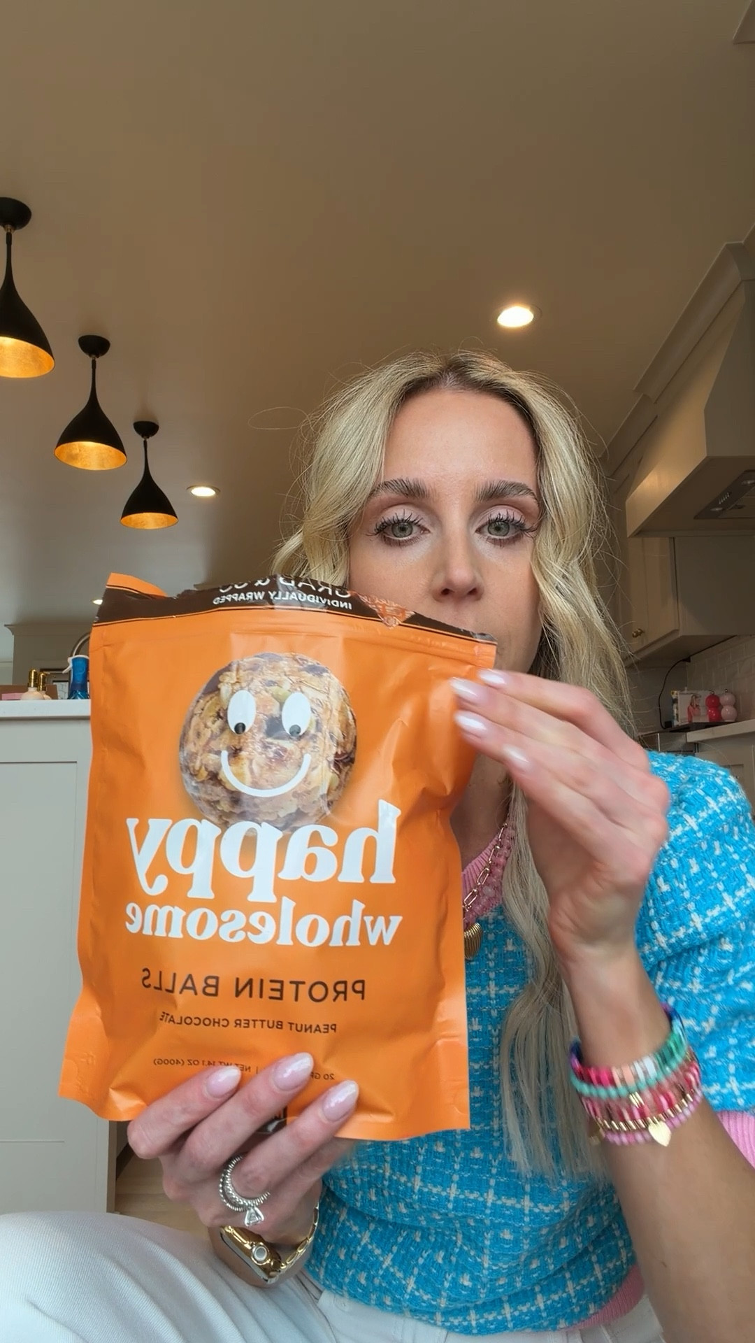 Good snack for kids! Healthy energy protein balls! 