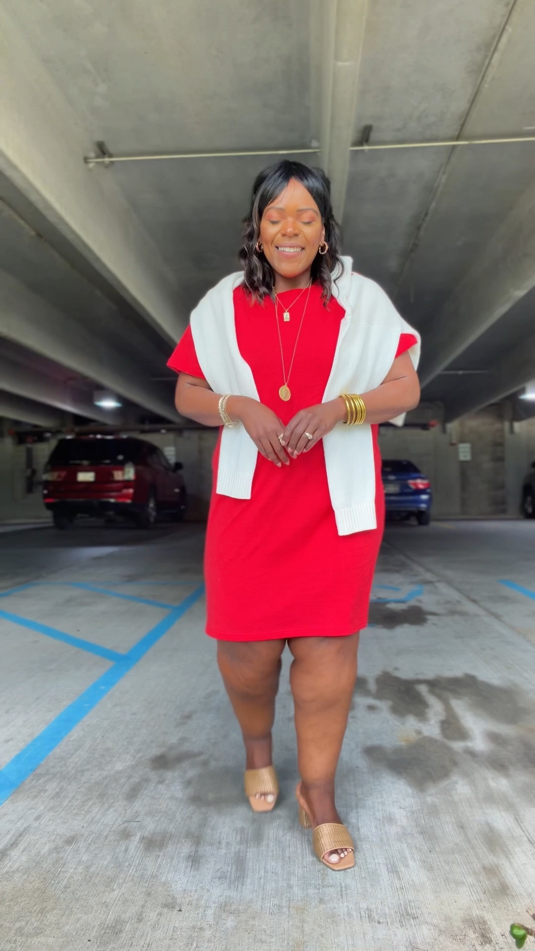 Wednesday ootd featuring this entire look from Old Navy! The white flag sweater is giving Ralph Lauren vibes and love it draped over my shoulder on this red t-shirt dress! 


Americana style / casual 4th of July outfit / old navy style

#LTKootd #LTKgrwm #LTKSaleAlert