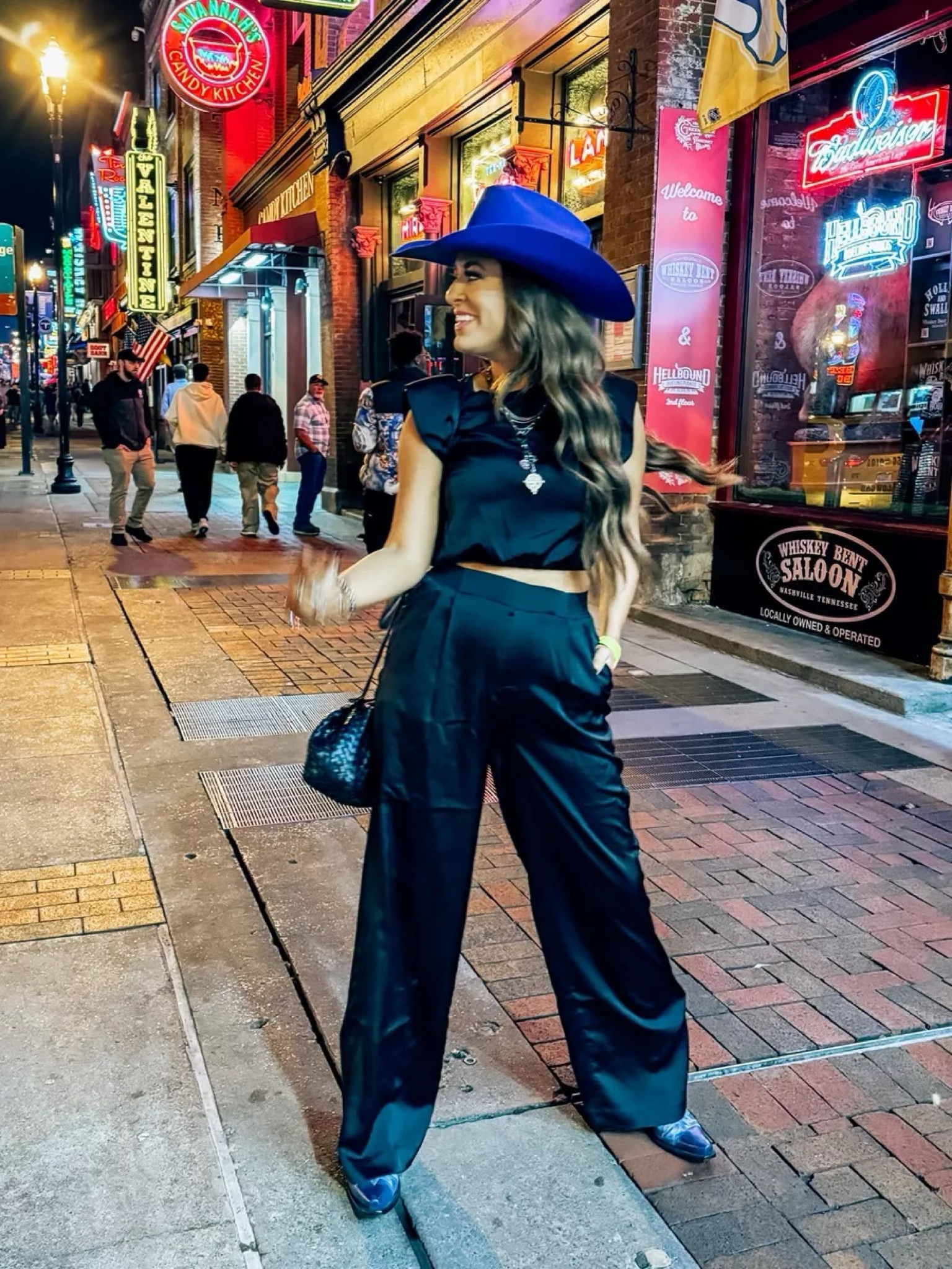 This black two piece matching set is perfect for a night out, country festival outfit ideas, Nashville outfits, rodeo outfits, and more! Rock this western chic outfit to your next fun event!
4/10

#LTKshoecrush #LTKparties #LTKfindsunder100