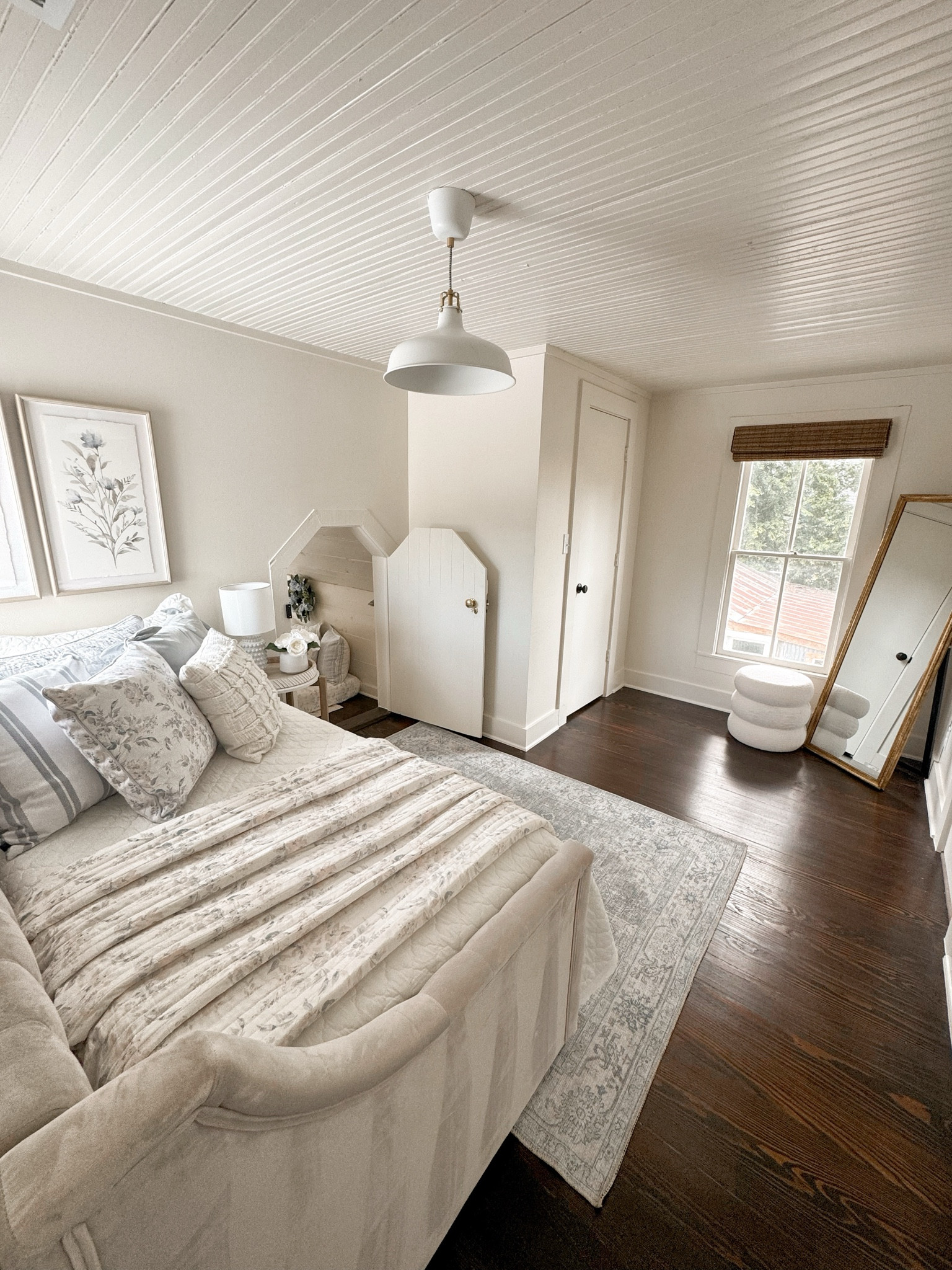 Our back to college collection at @walmart! Our new Rebecca quilt set will now launch on Monday! And our new washable rugs will restock on Thursday! This blue washable rug launches on 8/2! #walmartpartner #walmarthome 

#LTKBacktoSchool #LTKKids #LTKHome