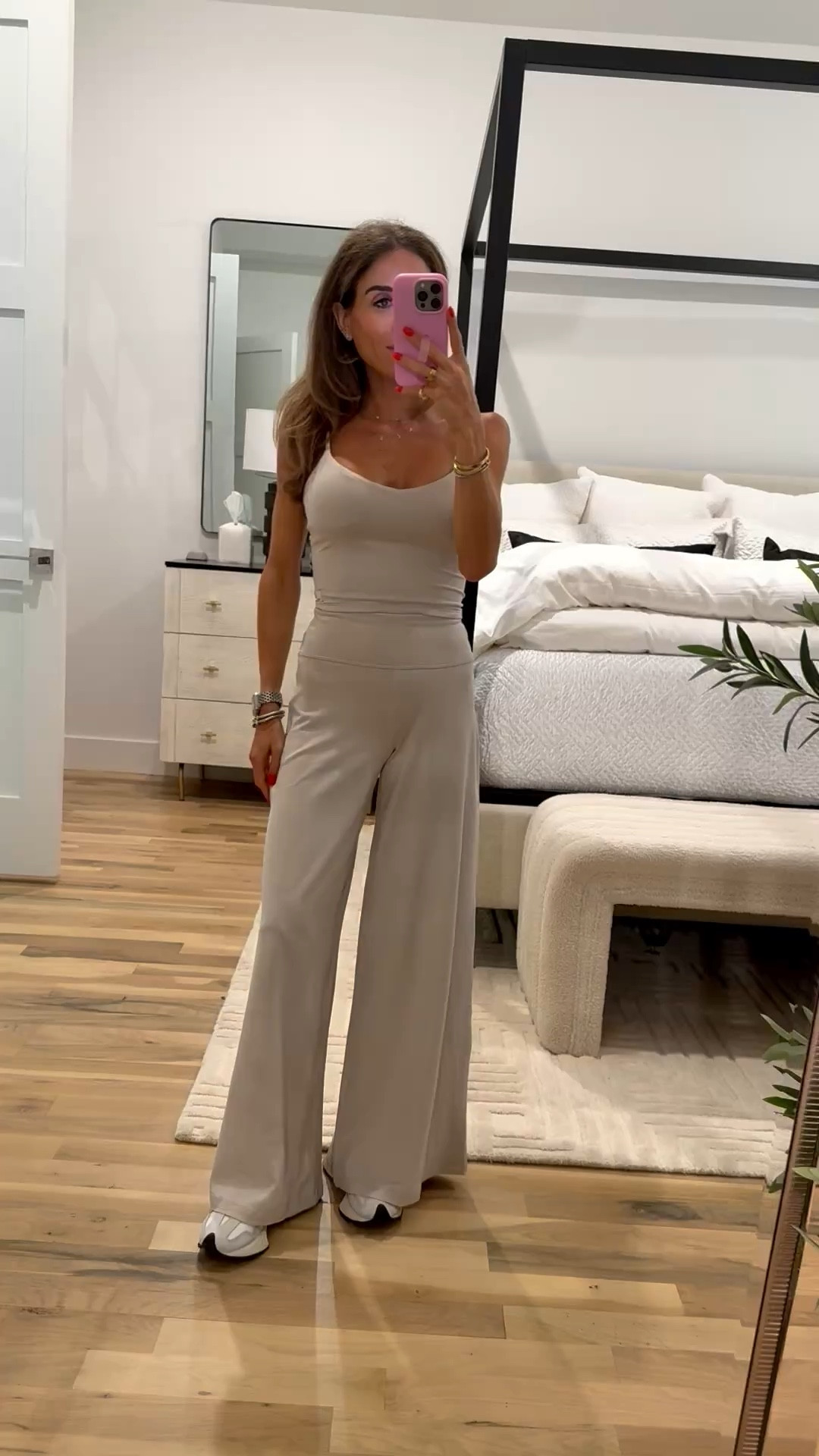 Wide leg petite friendly pants great for travel size short length tank size xs 

#LTKfitnessgoals #LTKPetite #LTKActive