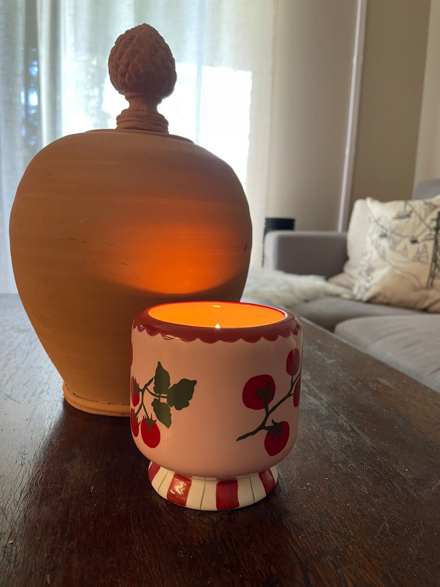 I loveeee paddy wax candles. They come in the cutest containers and this tomato scent is so so good

#LTKHome #LTKFindsUnder50 #LTKGiftGuide