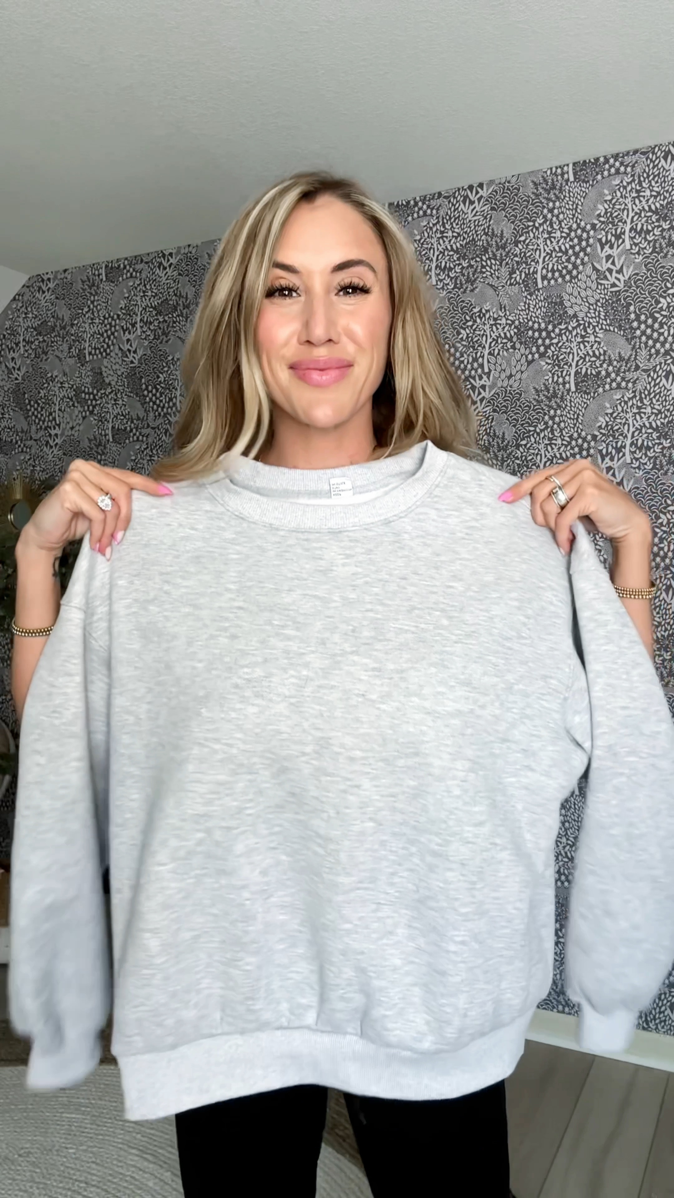 The most cozy amazon sweatshirt of all time! Pullover long sleeve style, so soft! Fits oversized. Wearing size small. Several colors available! #amazon #amazonfinds #amazonstyle #amazonfashion

#LTKunder50 #LTKstyletip #LTKfit