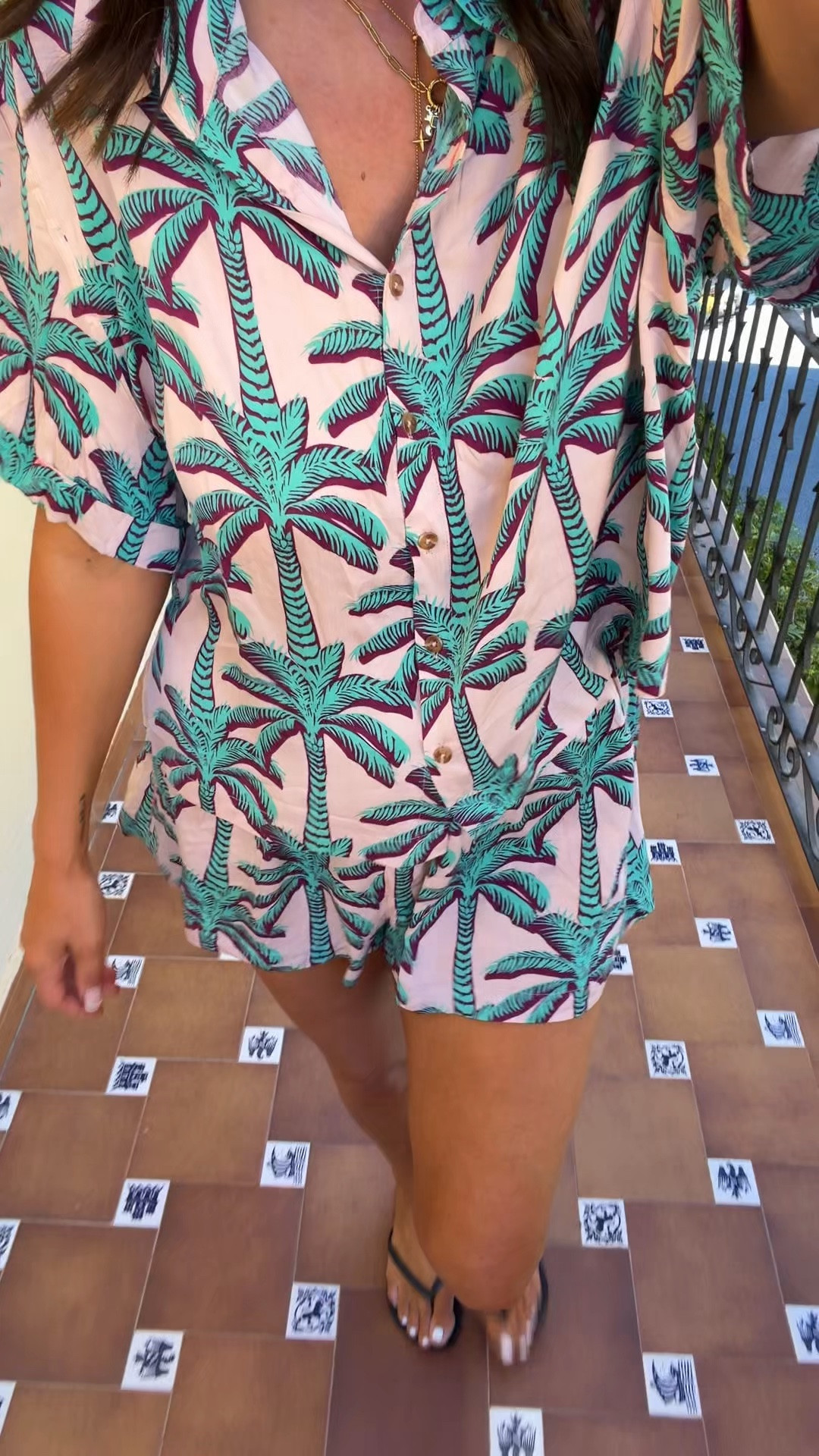An afternoon vlog with Scamp & Dude outfits ⚡️🦀🥥🐚

So many gorgeous summer pieces to choose from, that swimsuit is stunning and the Co-ords make it super easy to style yourself on holiday ☀️☀️☀️

The super scarf can be used SO many different ways too! A sarong, beach cover up, pillow for the plane…..the list is endless 👏👏

And remember for every super scary that is purchased Sackp & Duve donate another to a woman starting chemotherapy ⚡️

All the pieces are linked up in my stories AD

#scampanddude #over40style

#LTKuk #LTKsummer