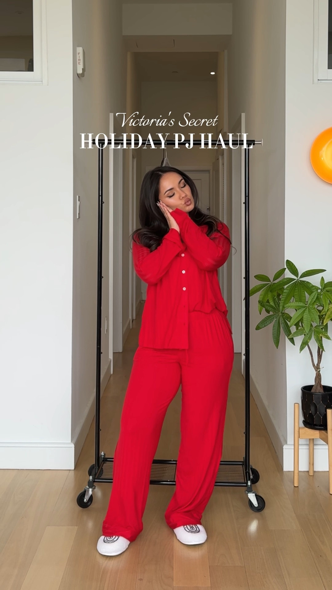 get your holiday PJ collection ready with @victoriassecret’s Black Friday sale- happening now ♥️ #VSpartner

Wearing size Small Petite in everything!