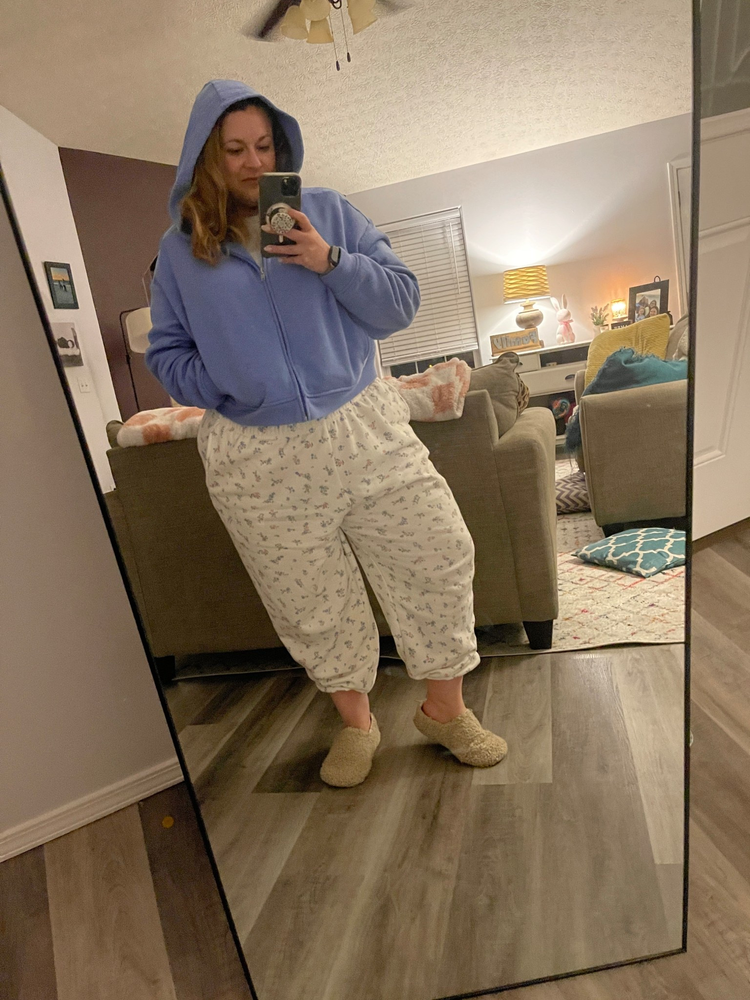 Full head-to-toe Walmart outfit and it’s giving comfy but still cute 💗

This entire look is from Walmart and I’m honestly obsessed. The cropped zip hoodie is the perfect lightweight layer for spring mornings, the floral sweatpants are soft + flattering (not frumpy 👏), and these comfy houseshoes/slippers are the cozy staple every busy mom needs.

This is my go-to work from home outfit, school drop-off look, and weekend lounge set all in one. Affordable fashion, plus-size friendly options, and budget style that actually looks put together? Yes please.

If you’re building a cute loungewear wardrobe on a budget, this Walmart matching set vibe is IT.

Linked in my LTK under Walmart finds 🤍

#WalmartFashion #WalmartFinds #AffordableStyle #BudgetFriendlyFashion #MomStyle #WFHOutfit #LoungewearSet #ComfyChic #PlusSizeFashion #SpringStyle #EverydayOutfit

#LTKootd #LTKgrwm #LTKPlusSize