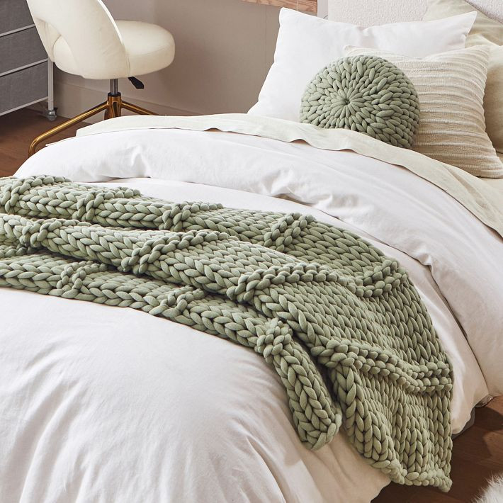 Chunky Knit Pillow and Throw Bundle | Pottery Barn Teen
