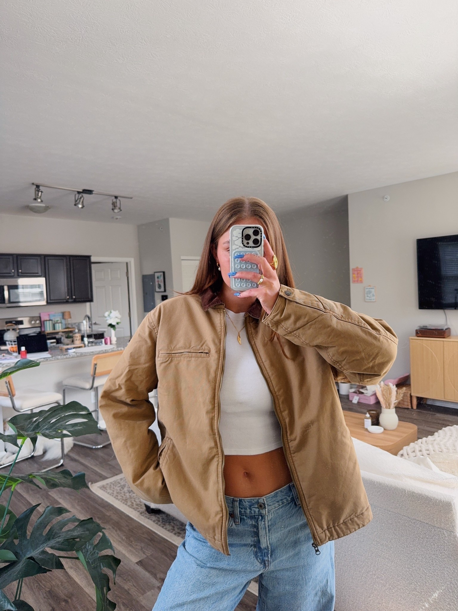 my barn jacket is on SALE right now!!! i’m wearing a large - sooo cute for fall🤭✨🧸☕️

#LTKStyleTip #LTKSaleAlert #LTKSeasonal