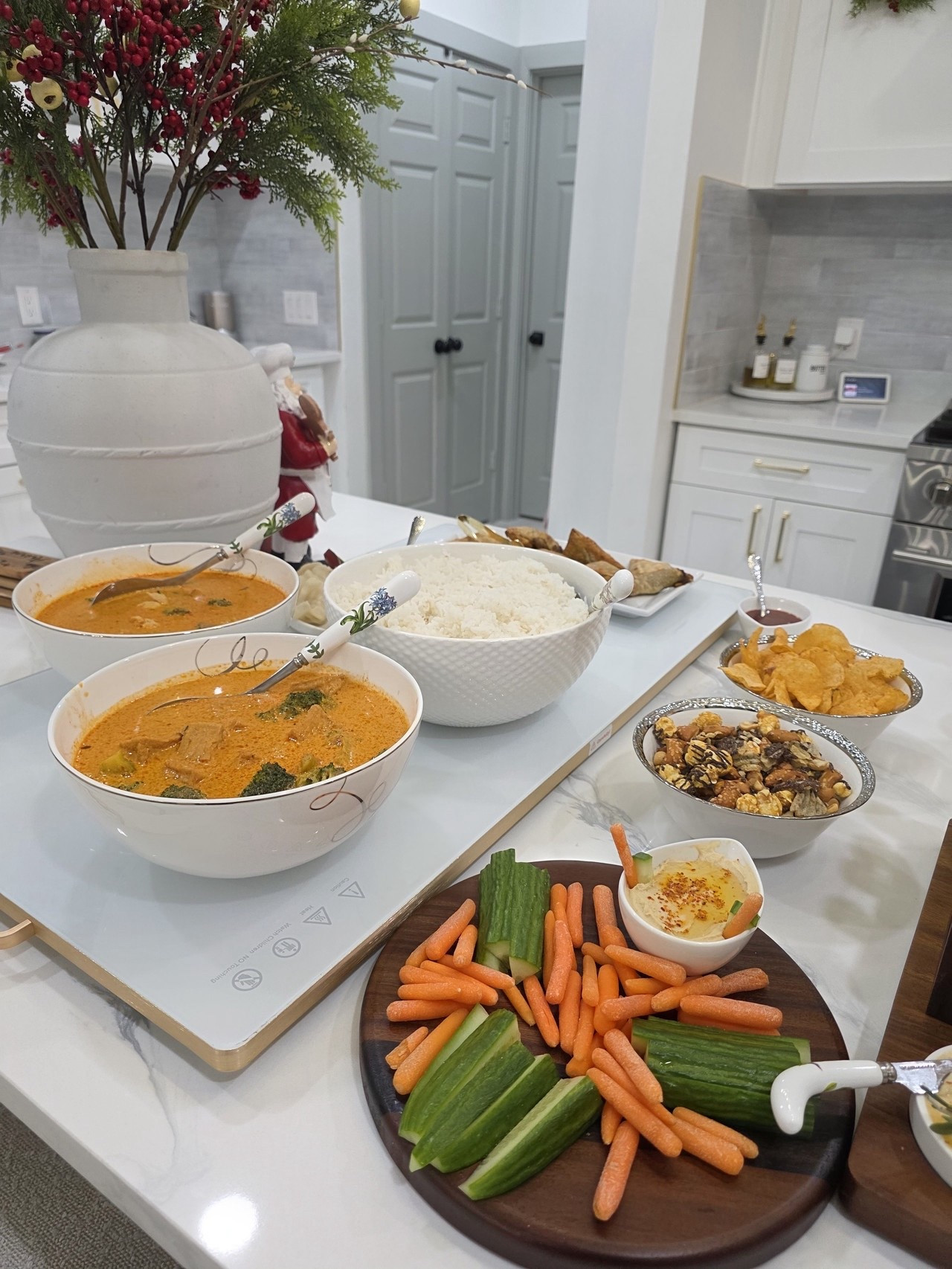 Hot warming trays for hosting 

#LTKHoliday #LTKHome #LTKFindsUnder100