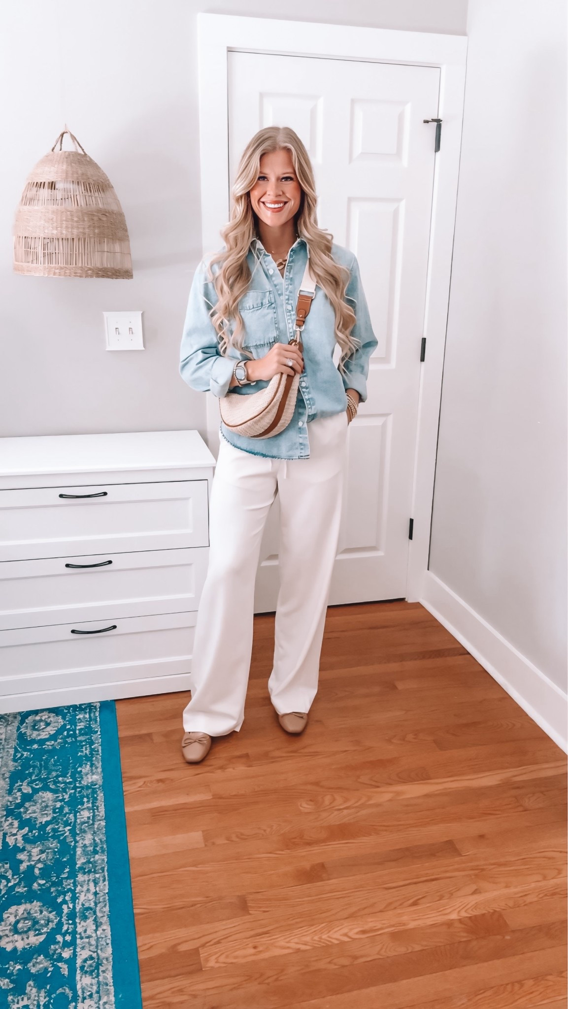 This outfit just screams spring and I’m here for it! This denim top will 100% be worn on repeat and the pants come in 3 lengths 👏🏼

Wearing size medium in the top and size small long in the pants! 

#casualoutfits #casualoutfitideas #momstyle #springstyle #targethaul

#LTKWorkwear #LTKTall #LTKgrwm