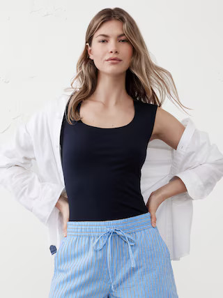 Scoop-Neck Soft Stretch Top | Banana Republic Factory