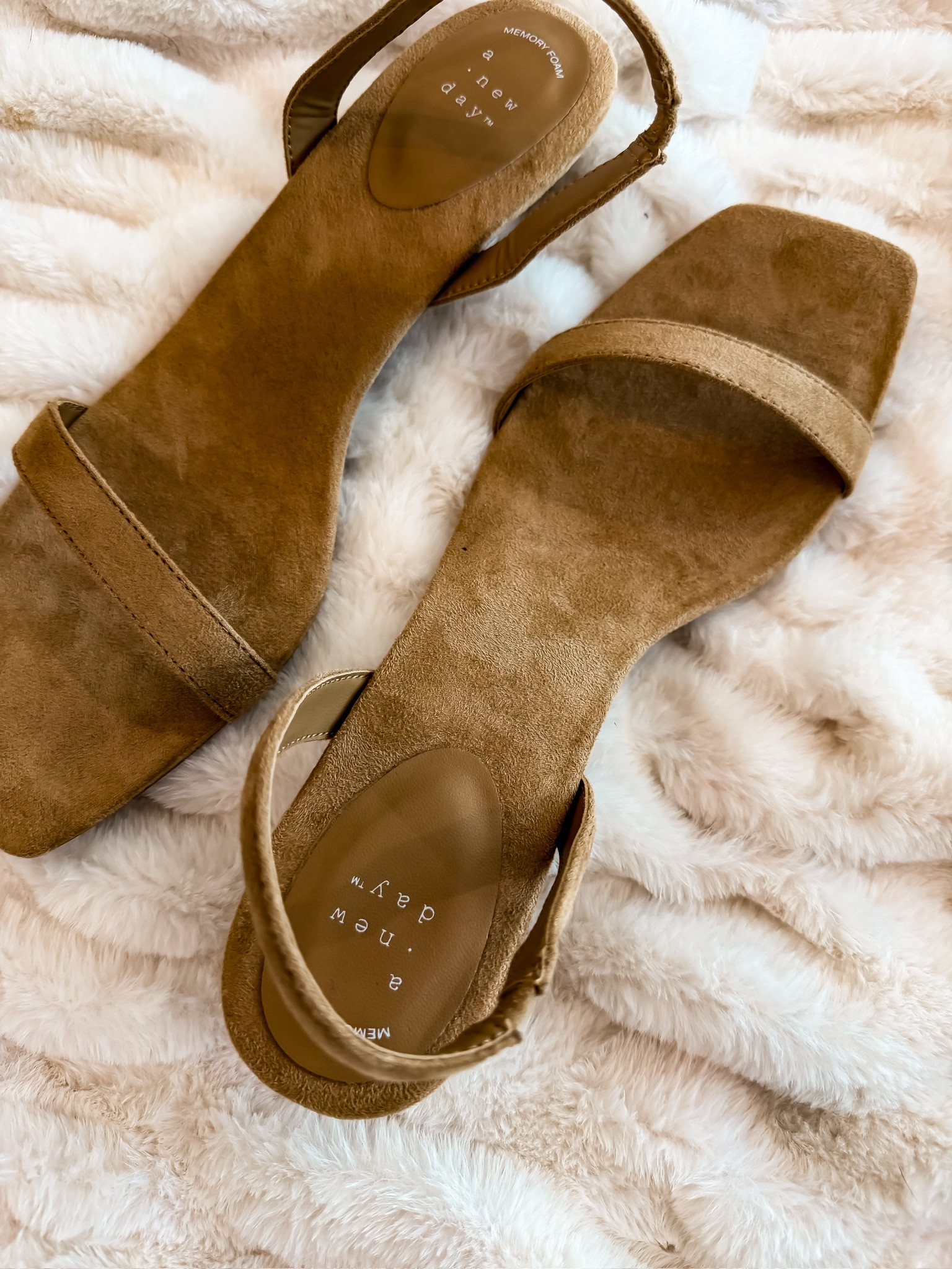 the neutral heel you’ll wear on repeat. simple, comfy, and goes with literally everything from dresses to denim

neutral heels, everyday shoes, summer outfits, affordable fashion, wardrobe staples, themominstyle 

#LTKootd #LTKSeasonal #LTKMothersDay