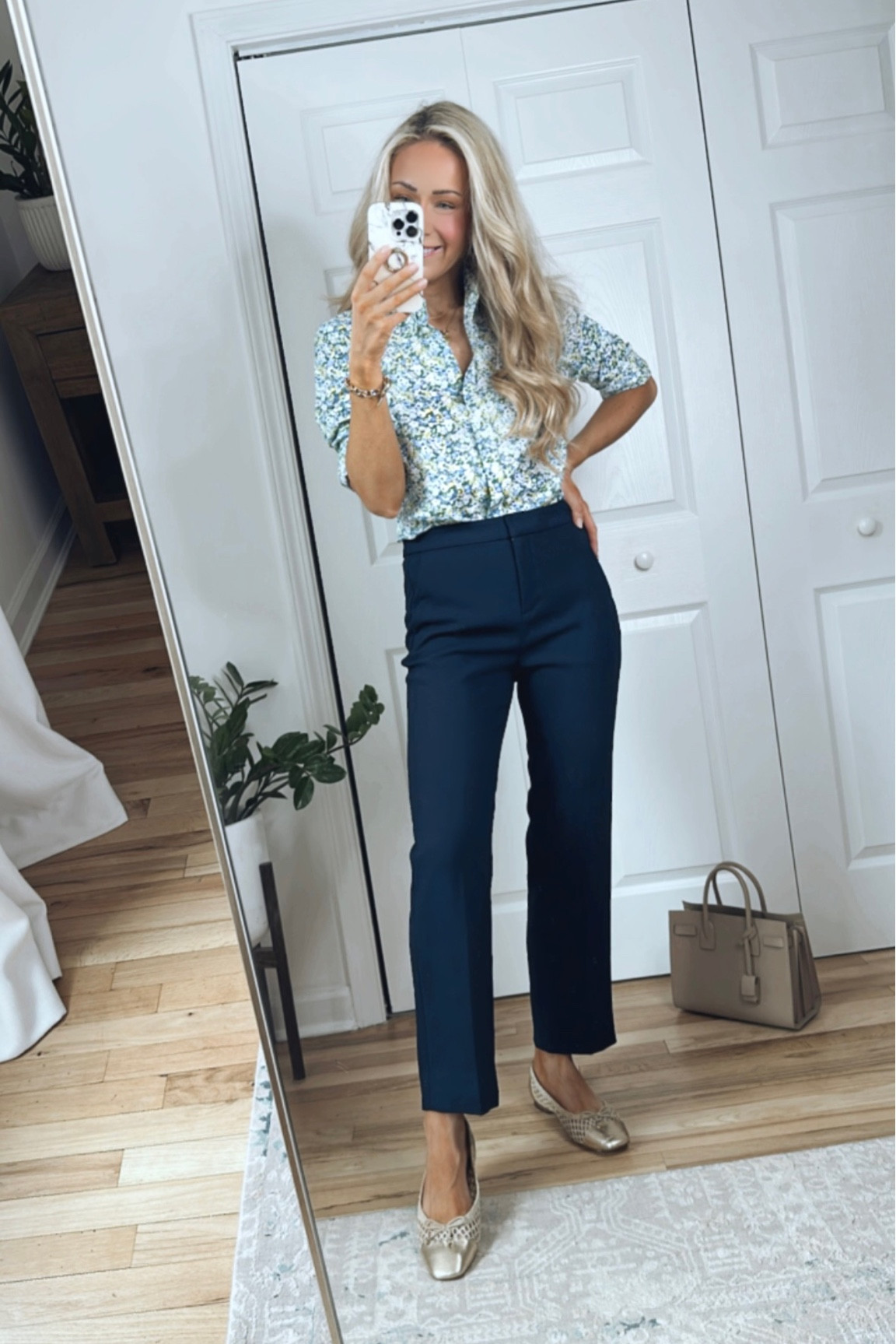 Work outfit with flats - Sizing info:
-Floral button up shirt, I sized up one size to a size 6
-Navy blue pants run TTS 
-Gold ballet flats run TTS

#LTKworkwear