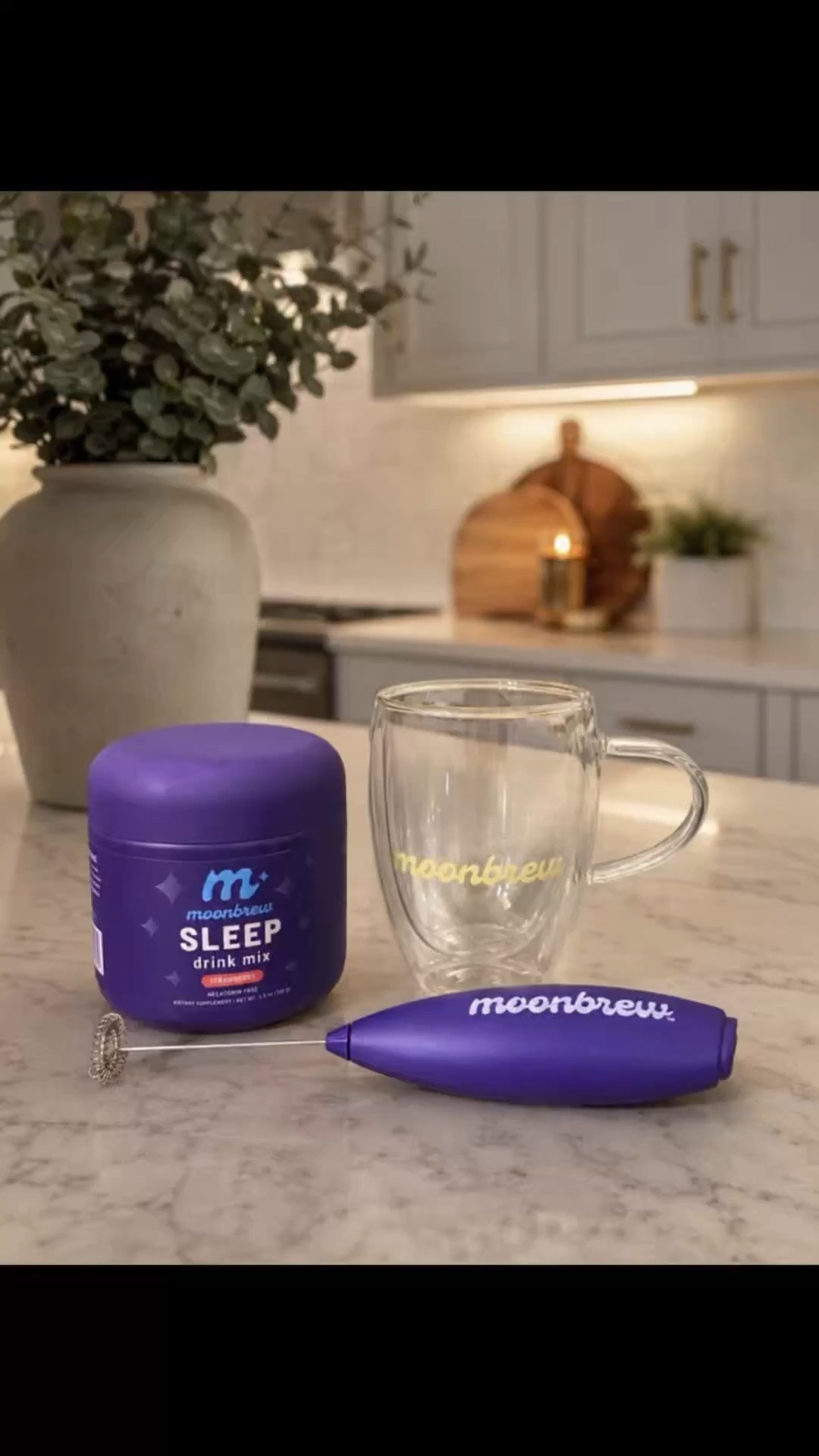 @moonbrew #ad
I’m choosing to slow down before tomorrow ✨