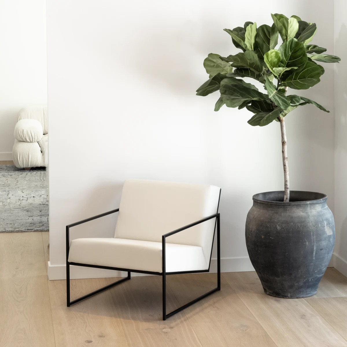 Minimalistic Lounge Chair - Living Room Furniture | by Crea® UK | By Crea UK
