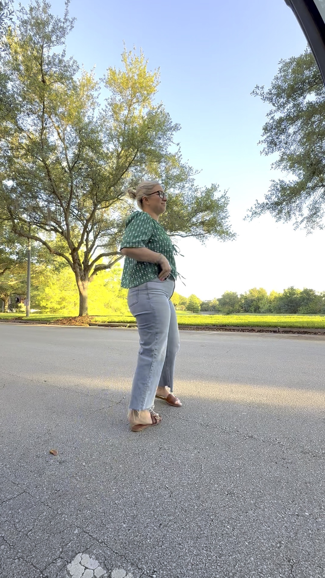 Monday Jeans Day! Love this tie front blouse! The color combination is so bright and fun for spring. 

Wearing a Size small in the top from #loft 
Wide leg cropped jeans from @jcrew 

#officeootd #springlook #summerstyle

#LTKmomlife #LTKootd #LTKgrwm