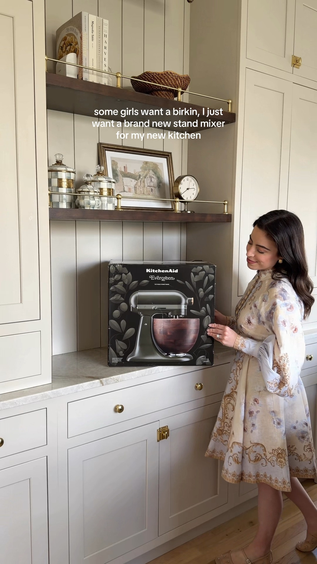 My brand new stand mixer and I’m OBSESSED with this color! The wood bowl is a dream. Also linked our kitchen hardware and decor



#LTKHome