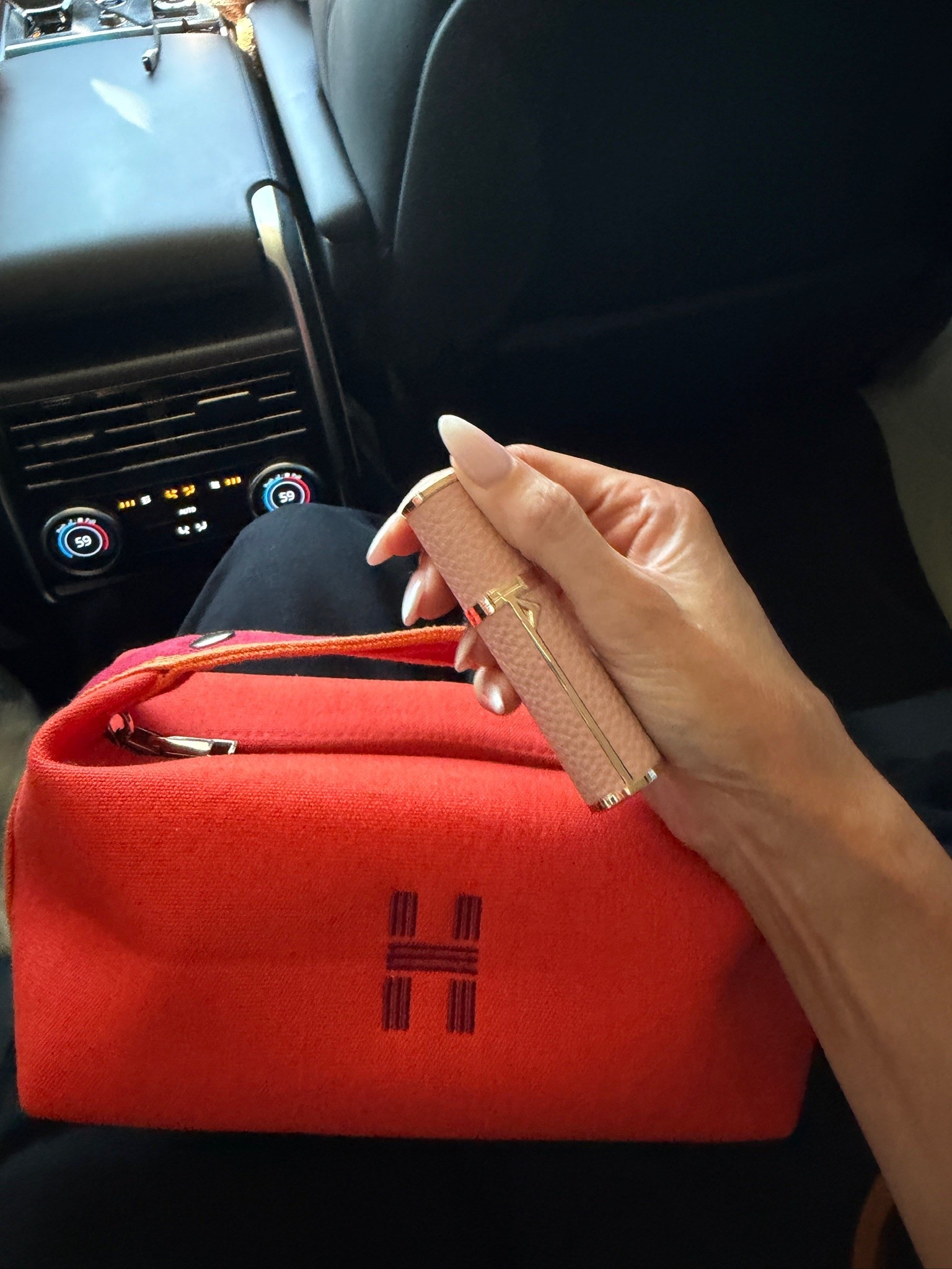 Amazon must haves!! This Hermès inspired canvas pouch and my travel perfume atomizer!! 

Amazon finds, Amazon must haves, Hermès, Travel essentials, Canvas pouch, Travel perfume, Gemme Beauty, Emily Gemma

#LTKTravel #LTKCon #LTKdayinmylife