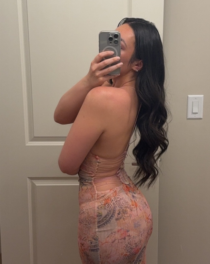 What I wore for Valentine’s Day♥️I was only able to find the top in this style! So flattering and honestly comfortable. 

#LTKStyleTip #LTKSpring #LTKBeauty