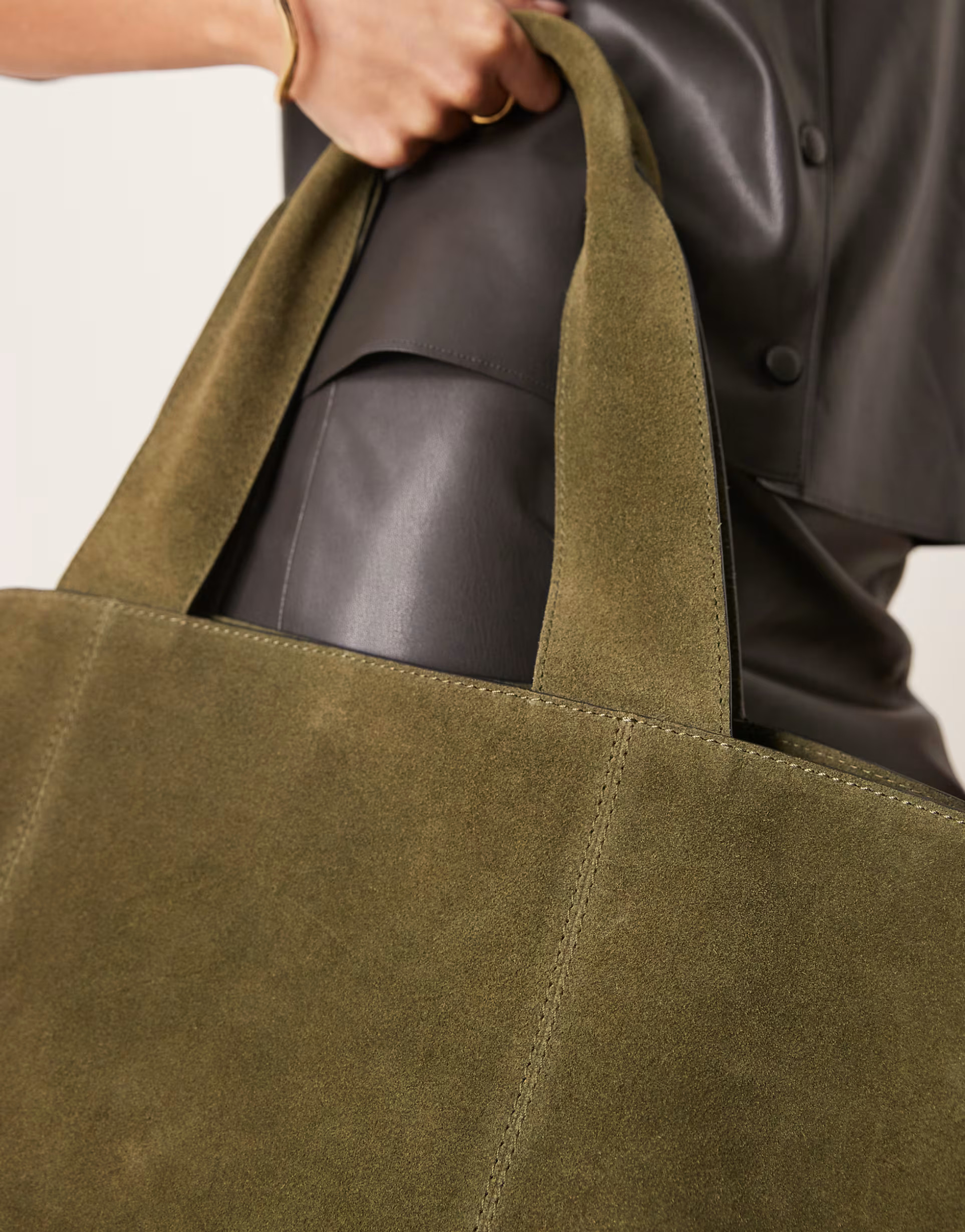 ASOS DESIGN suede boxy tote bag in green | ASOS (Global)