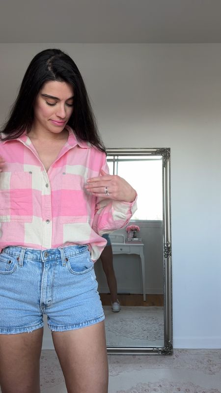 Pink shirt on sale 
Aerie & American eagle sale 

Cute spring outfits 
Aerie pink tops 
American eagle spring finds
Aerie spring finds 

#LTKSeasonal #LTKfindsunder50 
#LTKfindsunder100 #LTKstyletip #LTKsalealert #LTKtravel
