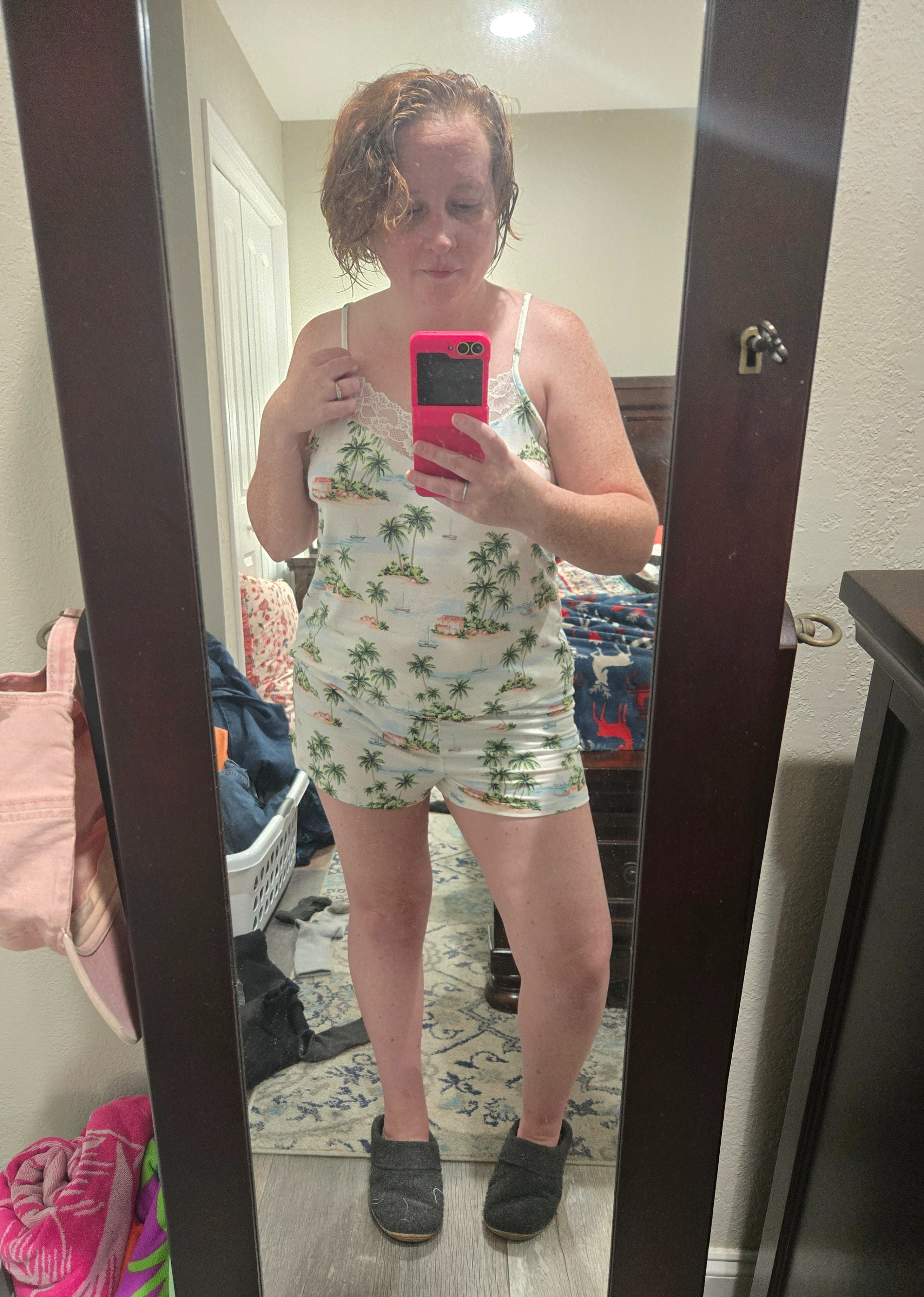 Oh my goodness these are the softest pjs I have ever owned!

#LTKootd