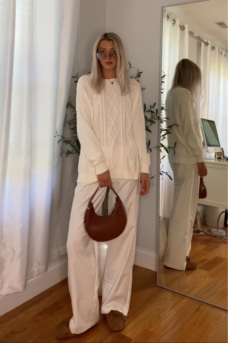 white minimal fall outfit - cozy white knit sweater - back to school outfit

#LTKBacktoSchool #LTKstyletip