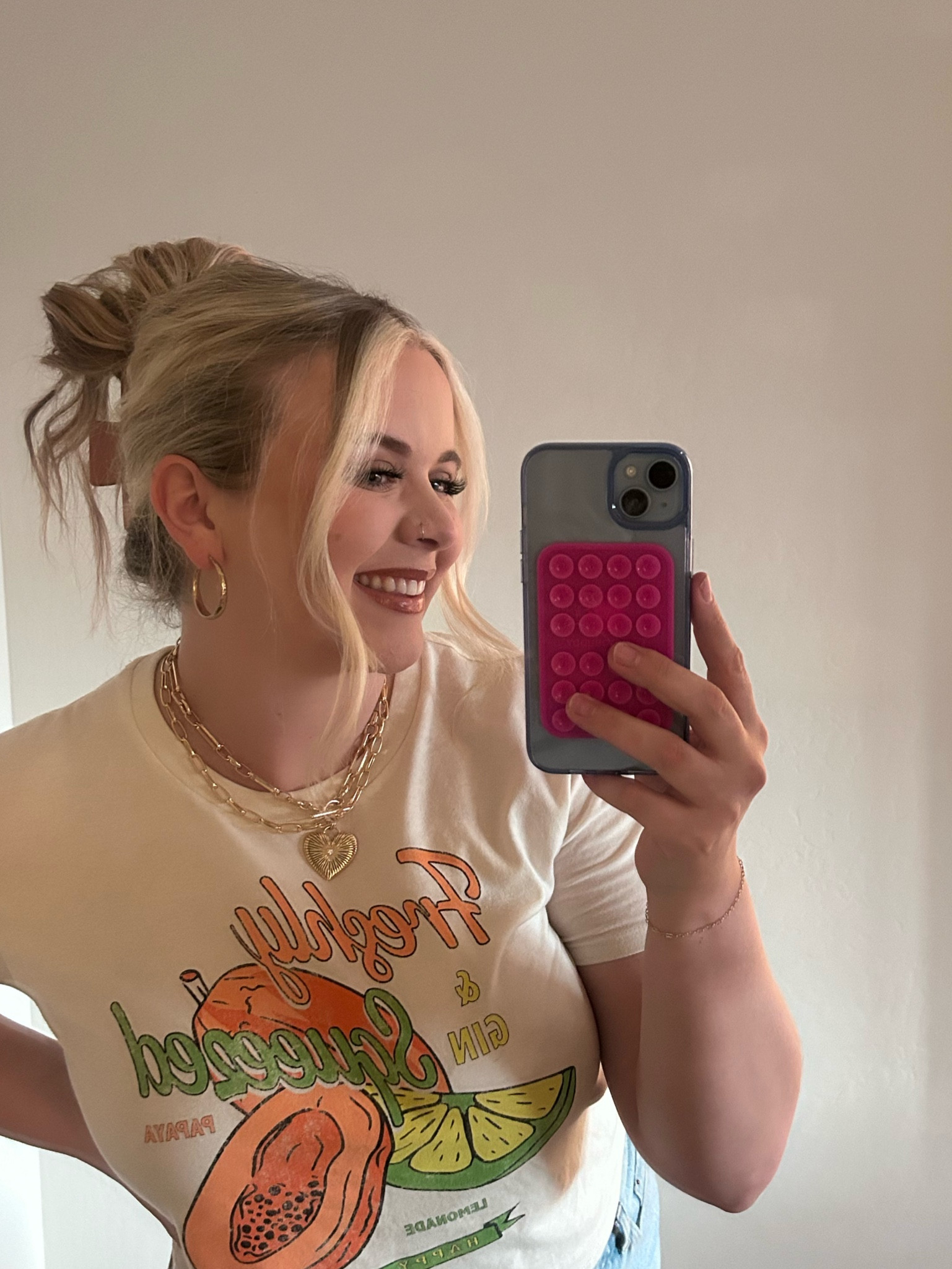 love my case and octobuddy combo 🩵🩷 

#LTKStyleTip #LTKFindsUnder50 #LTKSummerSales