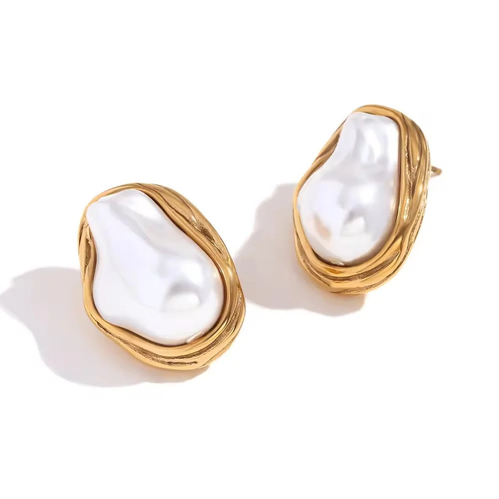 Kendall Baroque Pearl Stud Earrings | ALAIS BRANCHE'