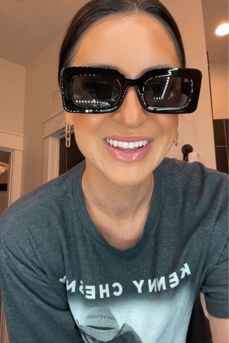 Amazon rectangle sunglasses 🕶️ for just $12 you’ll look like a chic summer queen 👸🏼 
.
.
.
.
.
.
.
.
#amazonfind #amazonsunglasses #summertrends #rectanglesunglasses
#lipgloss #plump #ltkbeauty

#LTKFind #LTKsalealert #LTKbeauty